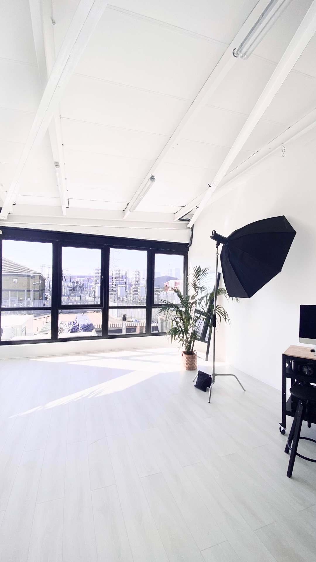 WWAGS Studio - 0ef5mvehcyt.jpeg