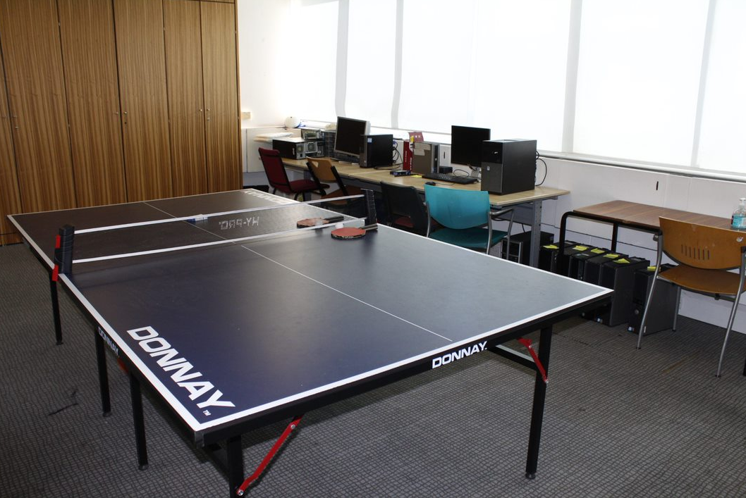 Third Floor, Ujima House - vzhrzrap0fm.png