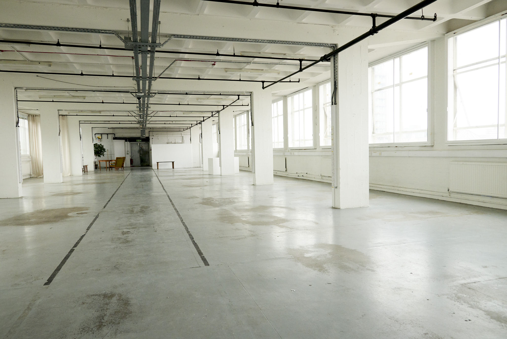 Spacious FH3 Studio venue with natural light, perfect for conferences and workshops.