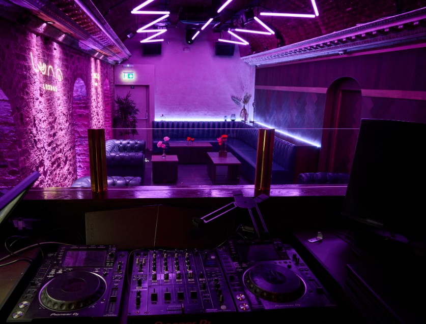 Luna Lounge - achvn04a0dd.jpg