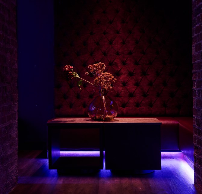 Luna Lounge - wkl5qdwcism.jpg