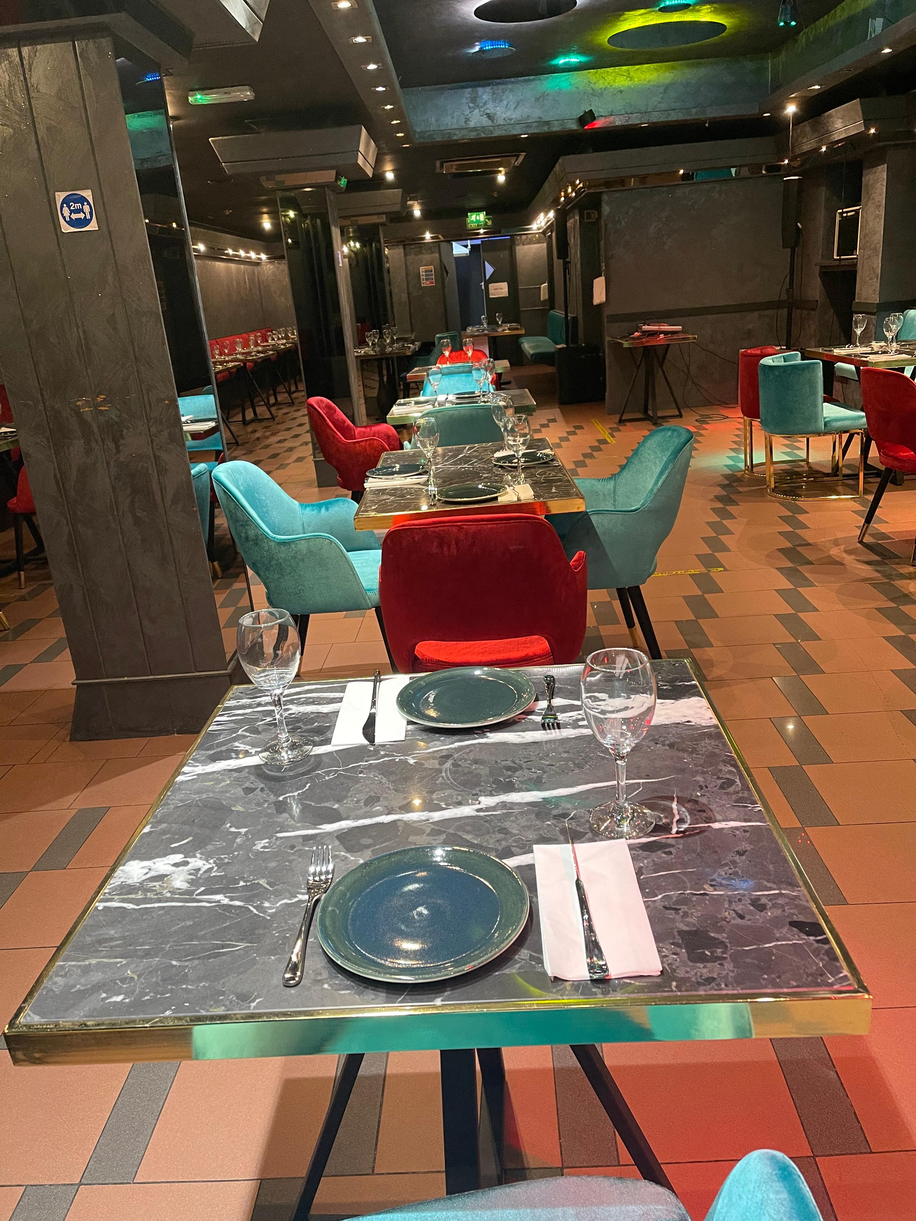 Zeo’s London - k1j0rk5hroy.jpeg