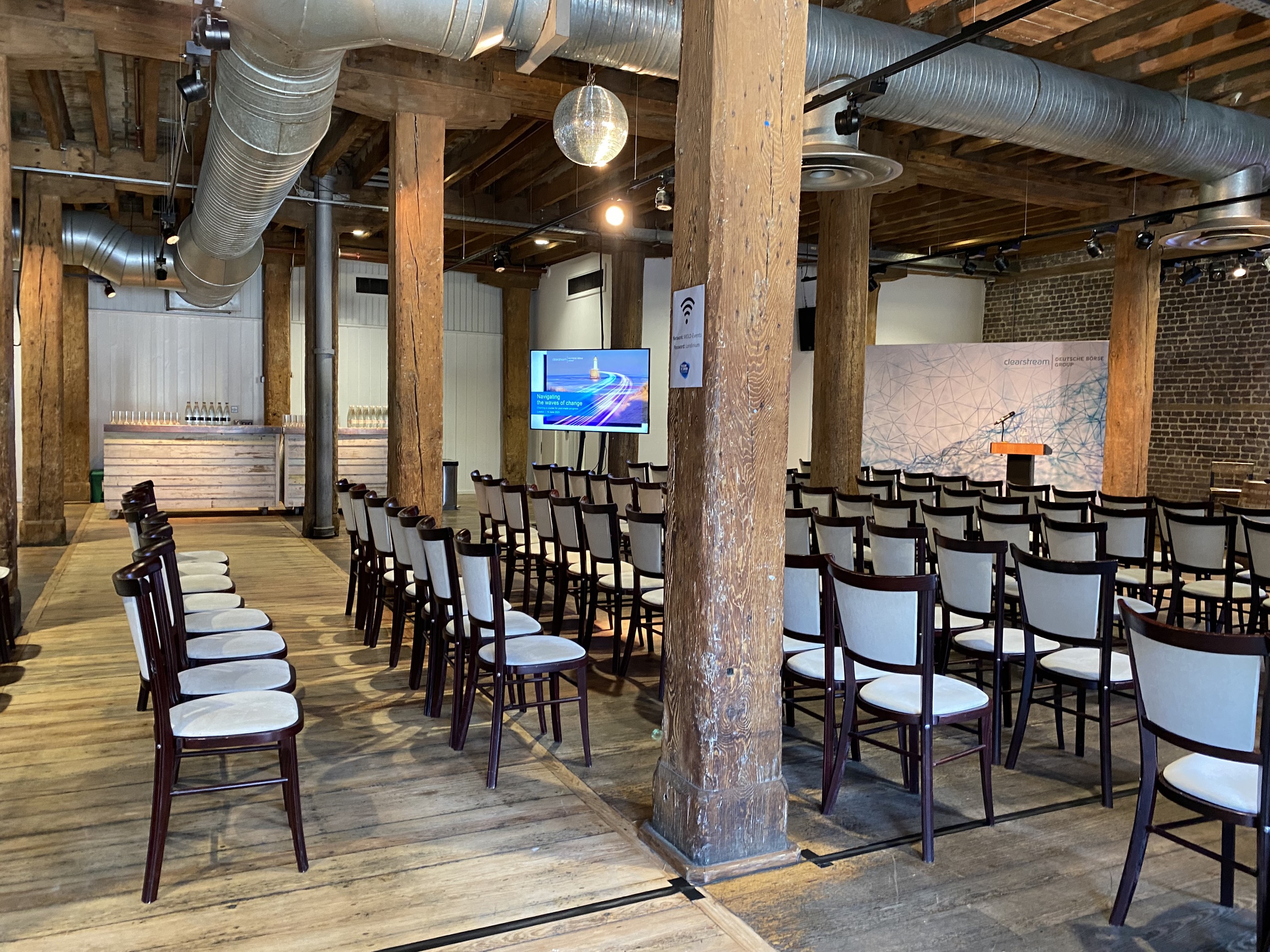 Riverside Room - 0dmq3u1flgm.png