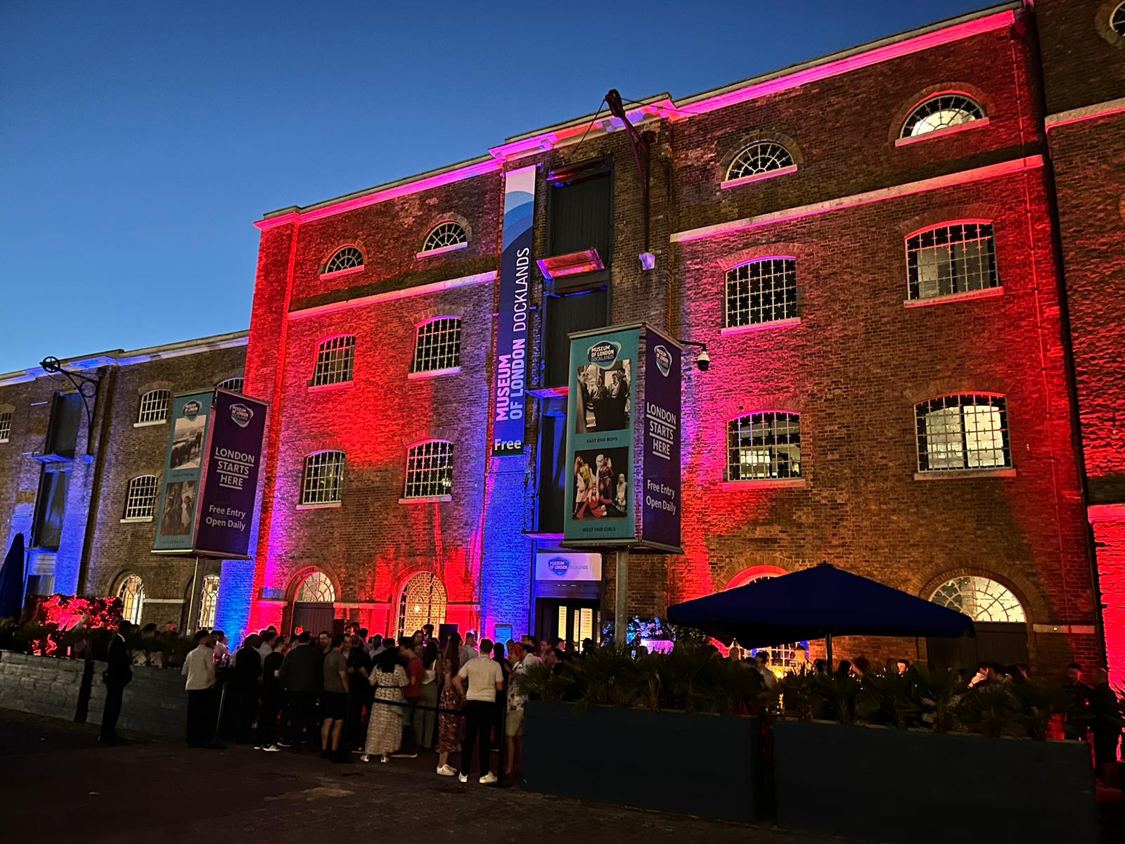 Riverside Room - gc1y1xffsgo.jpeg