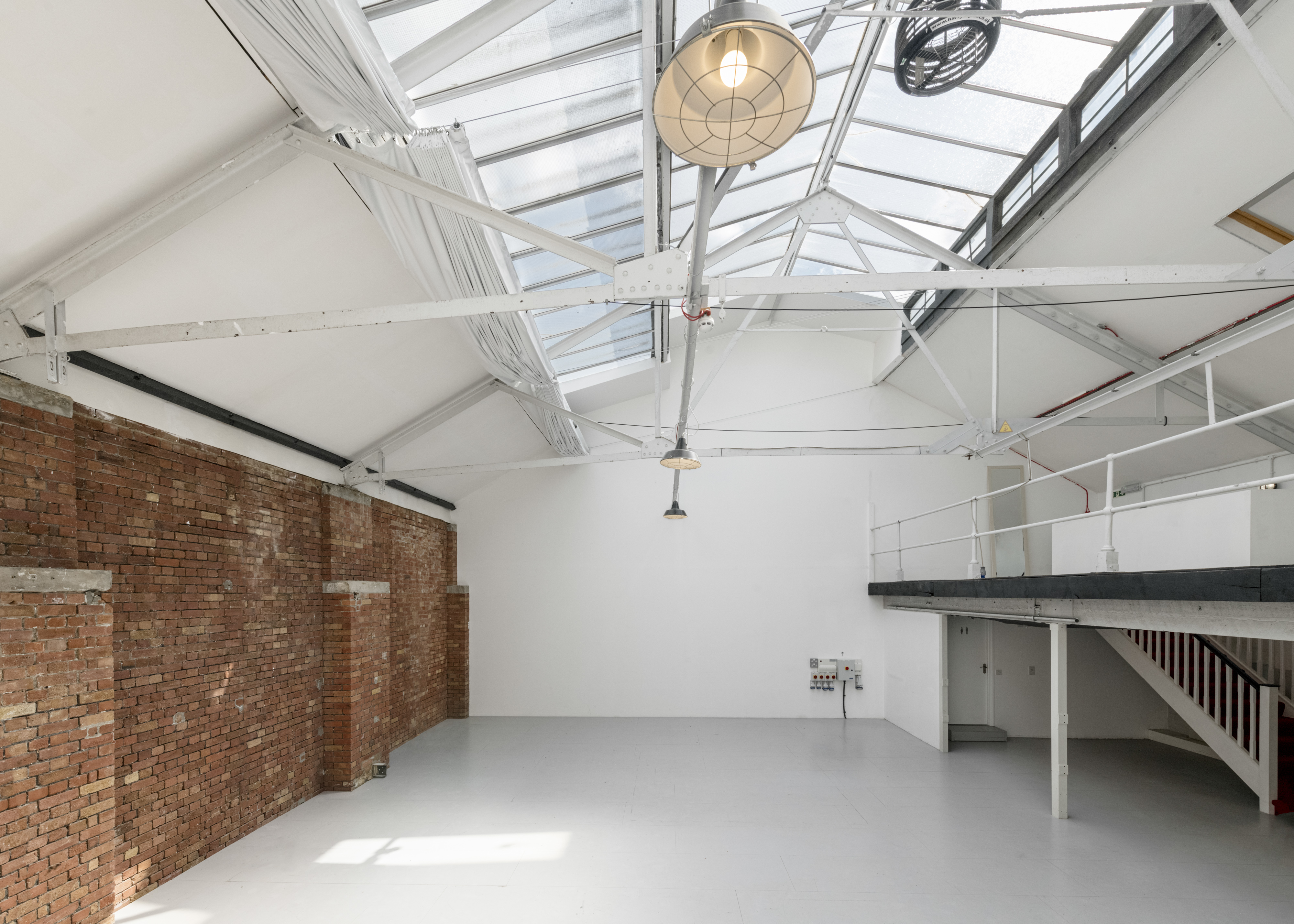 The Heath Studio - p5m4cegcdyf.jpg