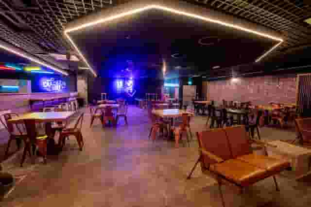 Boom Battle Bar