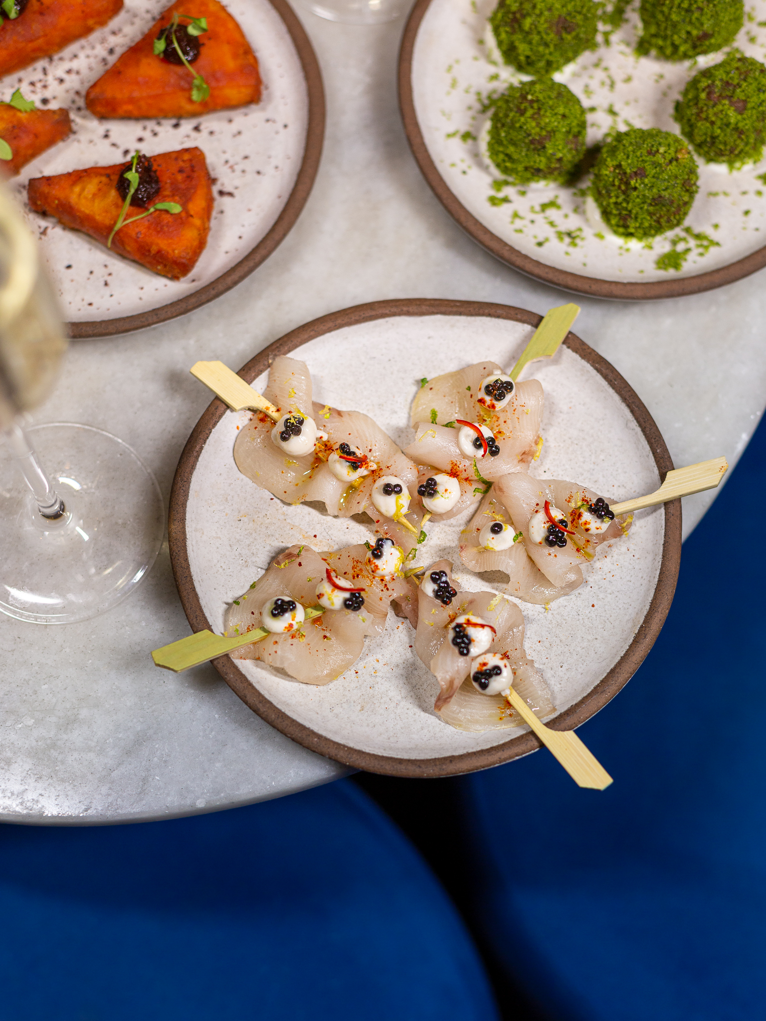 The Living Room - wzvefffl4am.jpg