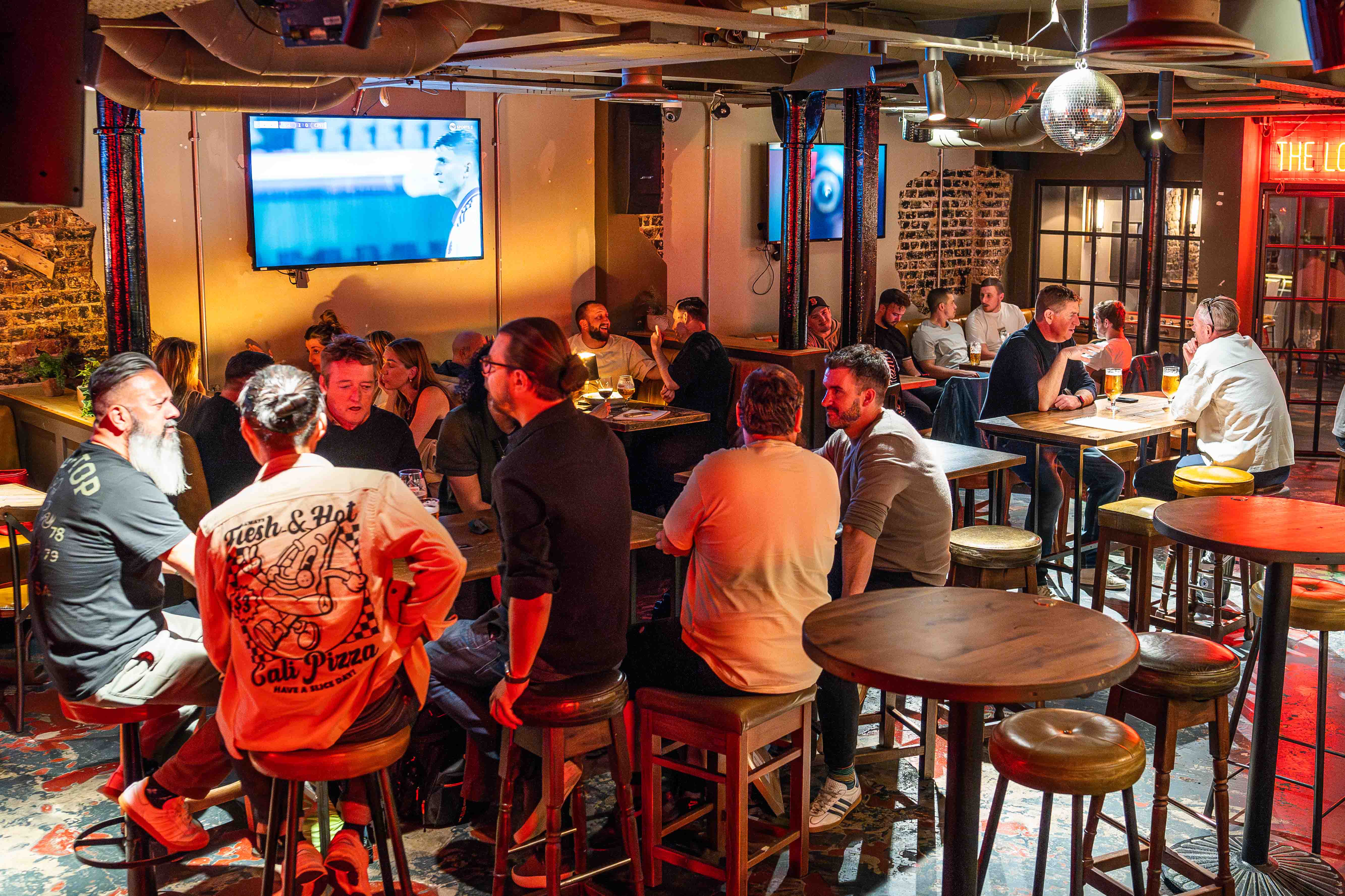 Bar Kick - 59a5934e-c484-4ac9-b37a-f5acaa298b7f.jpg