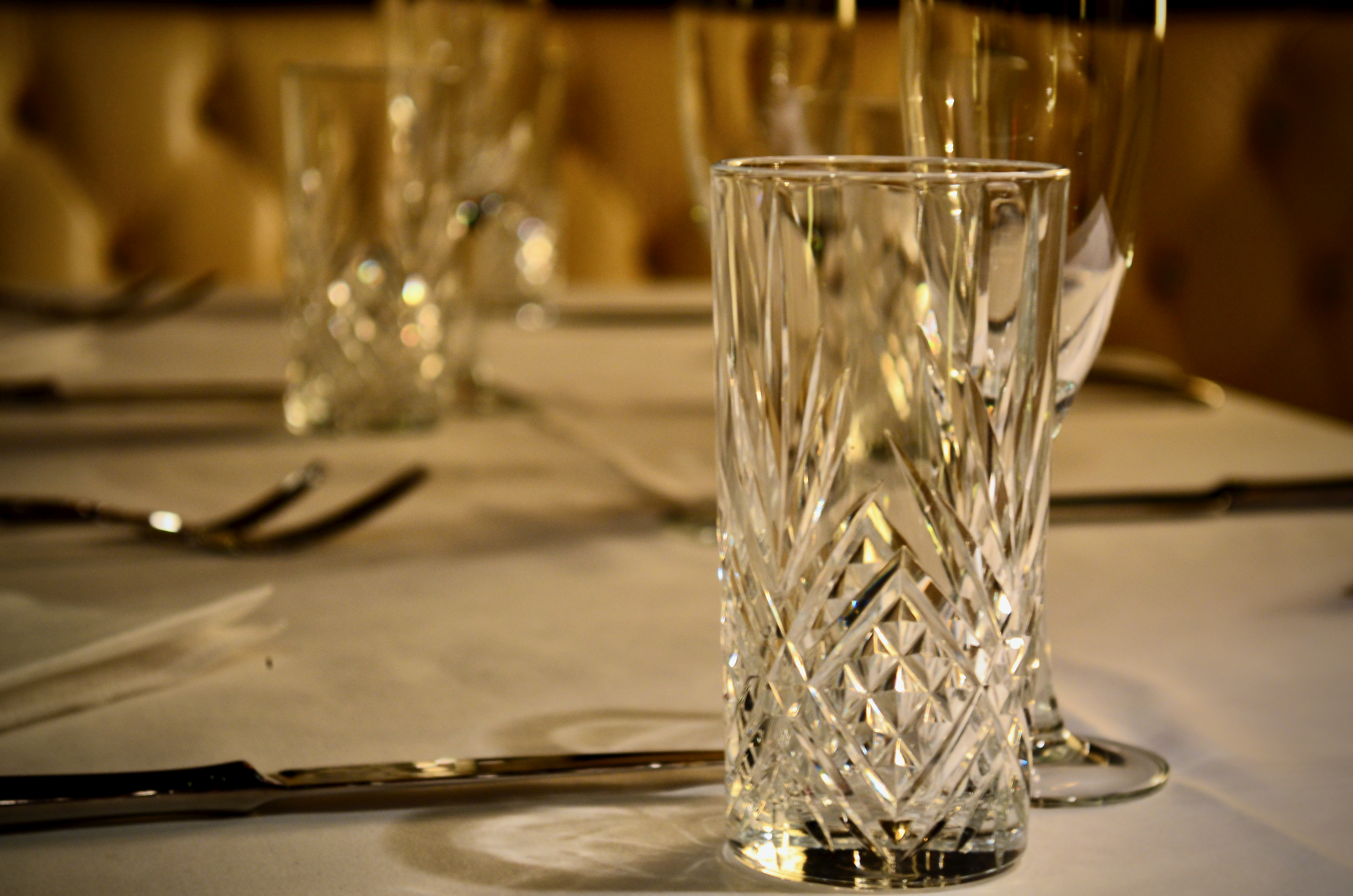 The White Room  - 215buxntzzb.jpeg