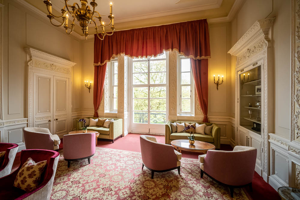 Drawing Room - lp0v5q3bxhx.jpg