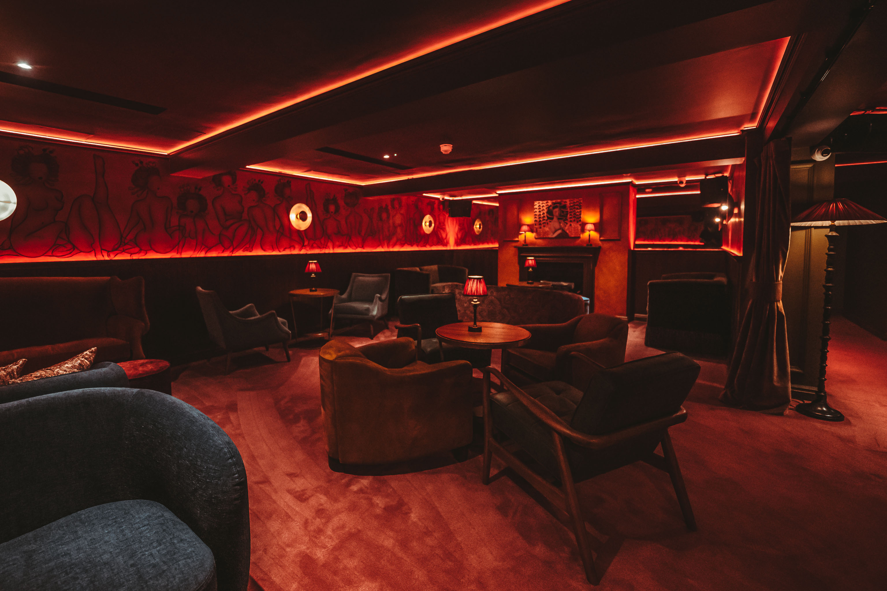 The Clubhouse - izvoang00dq.jpg