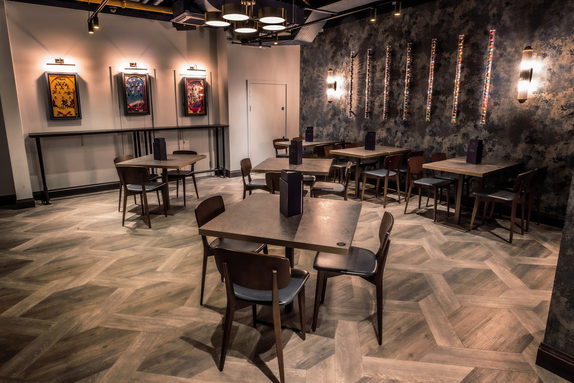 Stylish Topaz private room at Puttshack Watford for events and gatherings.