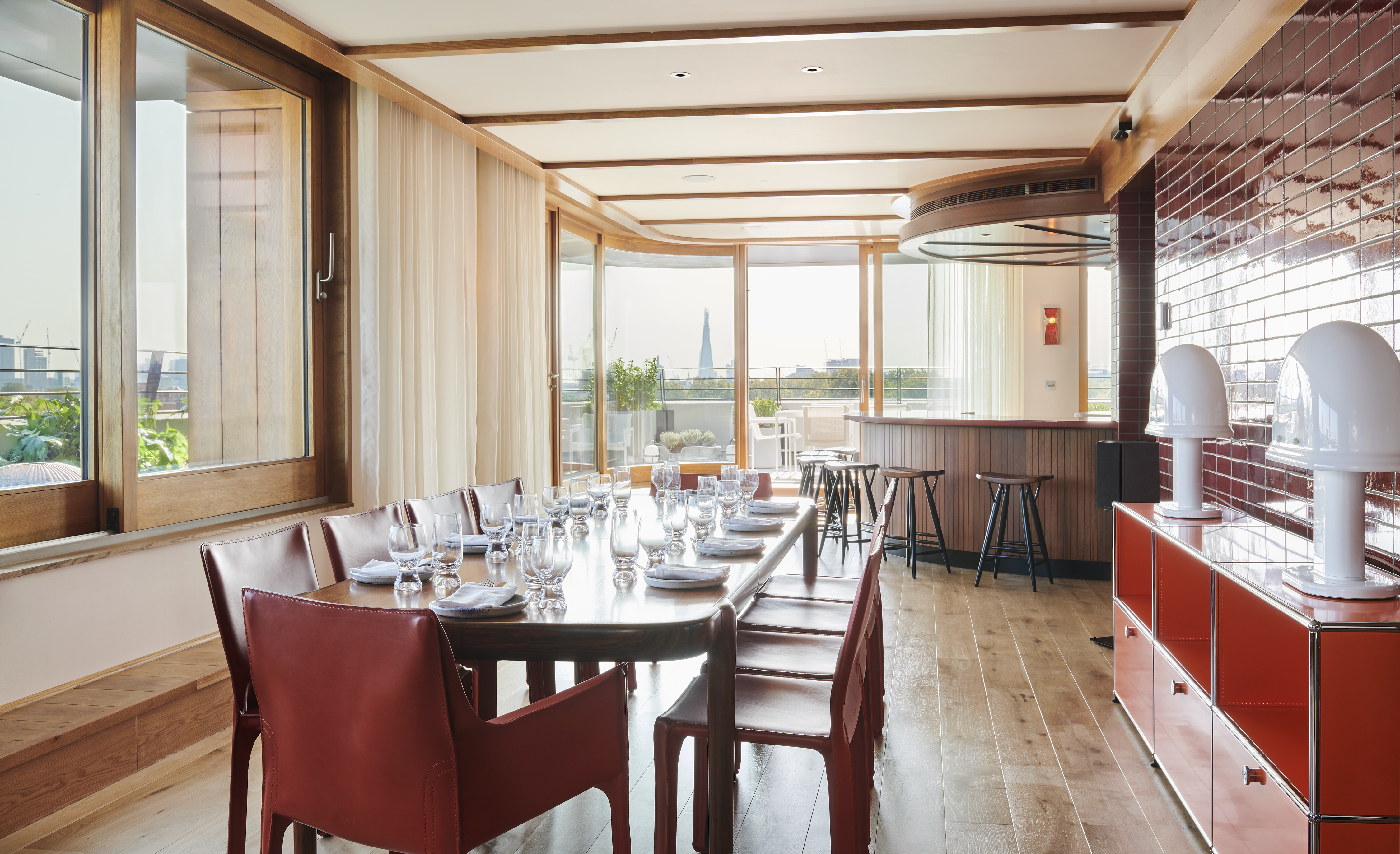 Modern meeting space in The Standard, London with round table for corporate events.