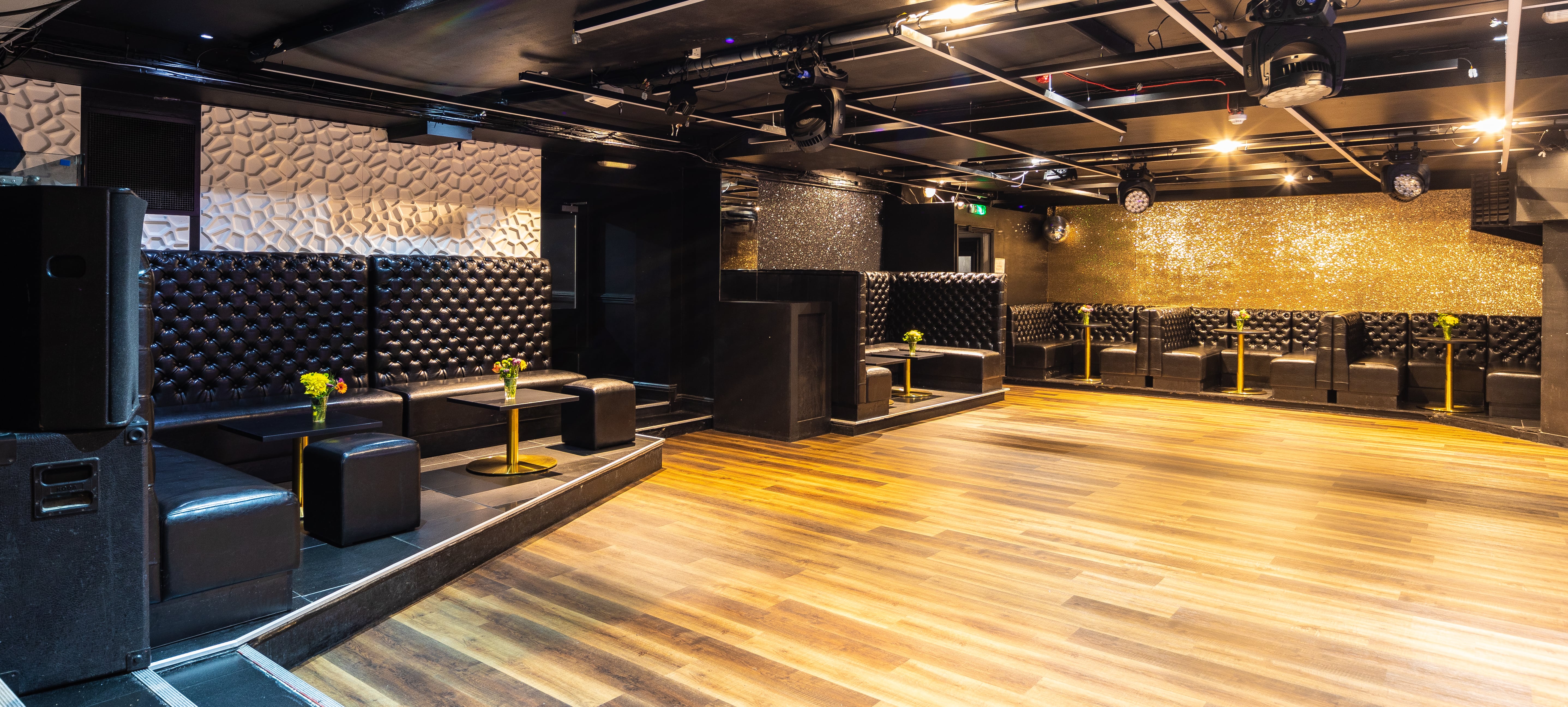 Main Room - ydctgo02r0d.jpg