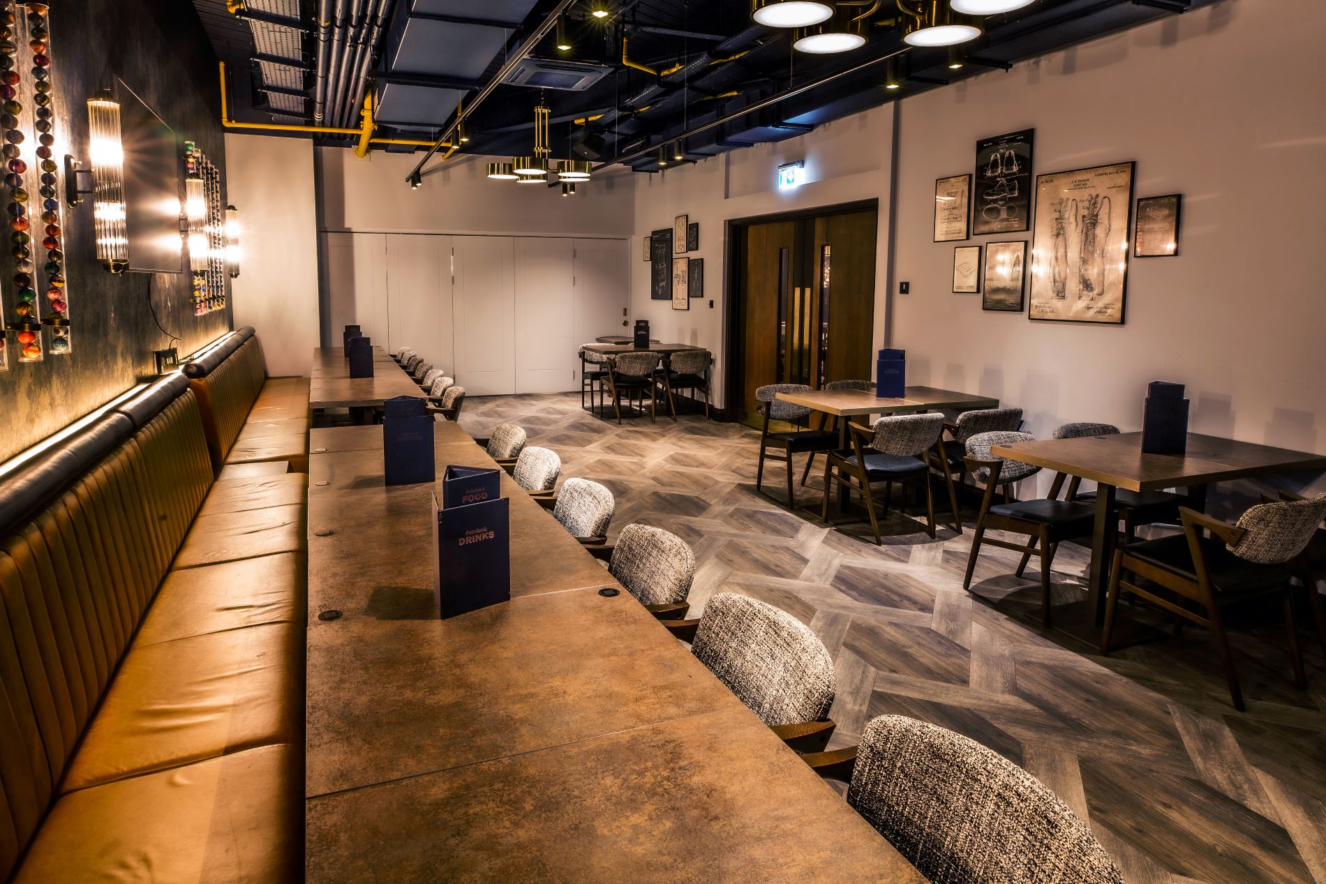 Emerald Private Room at Puttshack Watford, modern event space for networking and meetings.