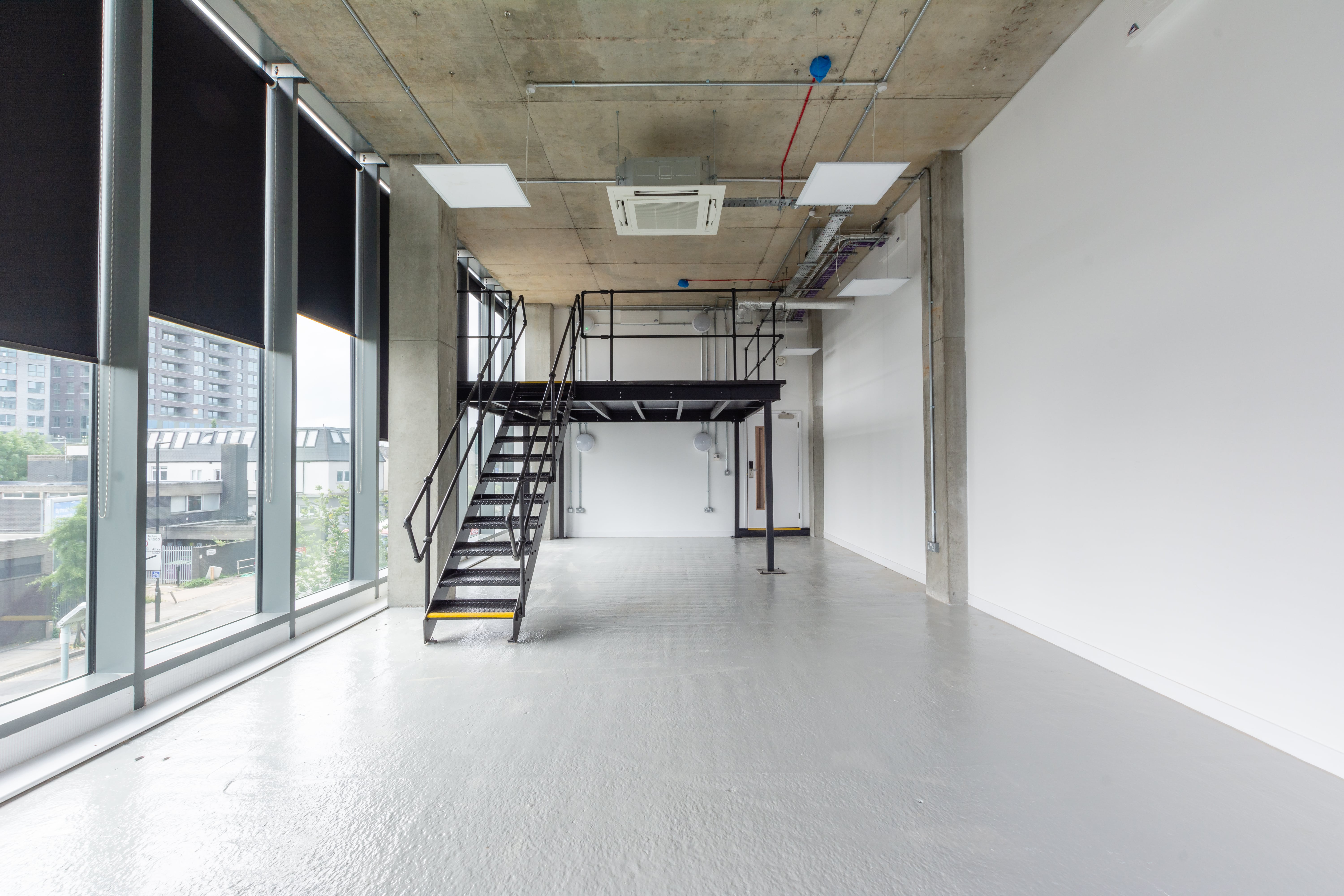 Creative Office Spaces - hr2gkesmp4v.jpeg