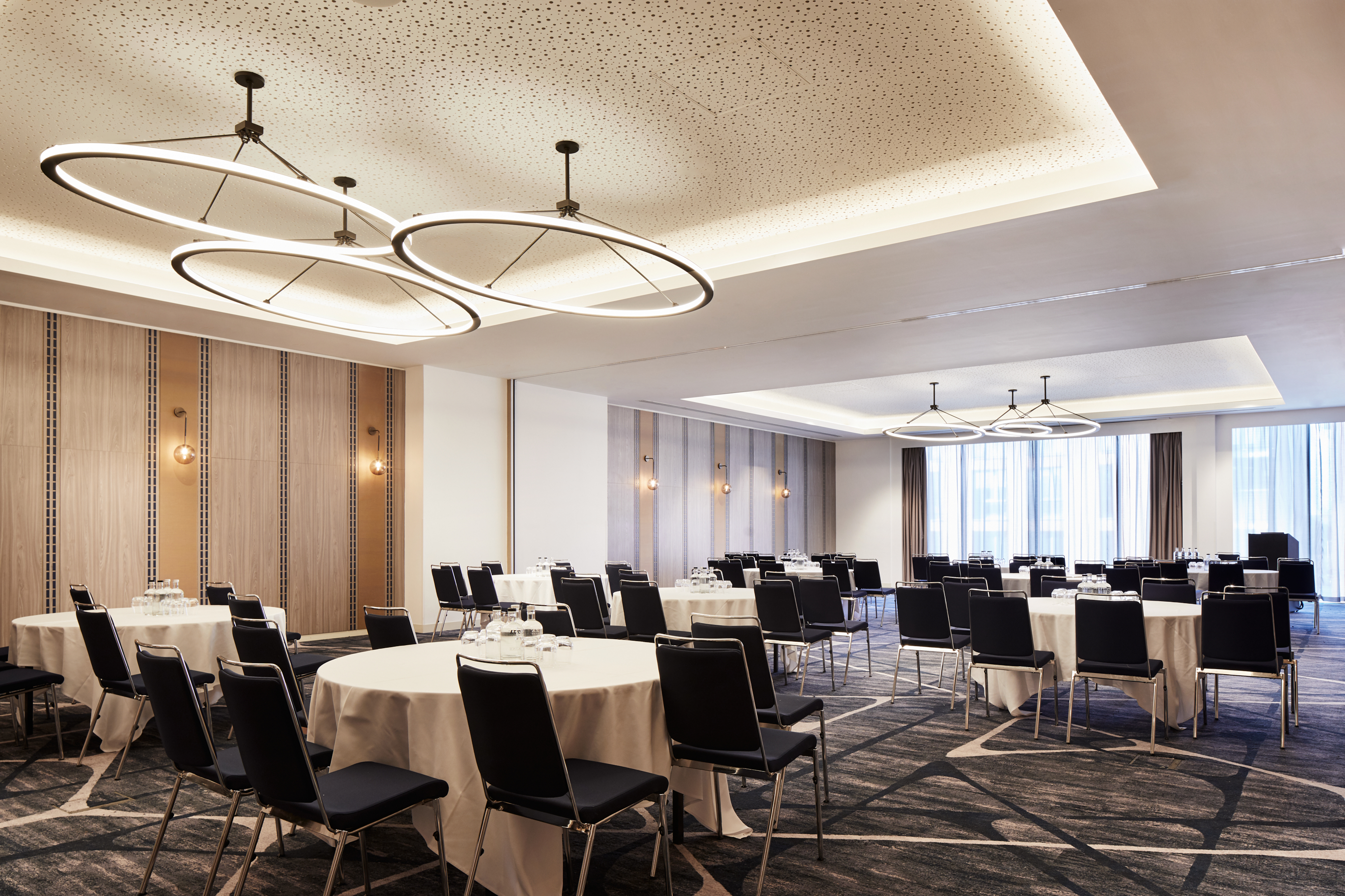 Modern Rothwell Suite at Hyatt Regency Manchester, ideal for corporate events and gatherings.