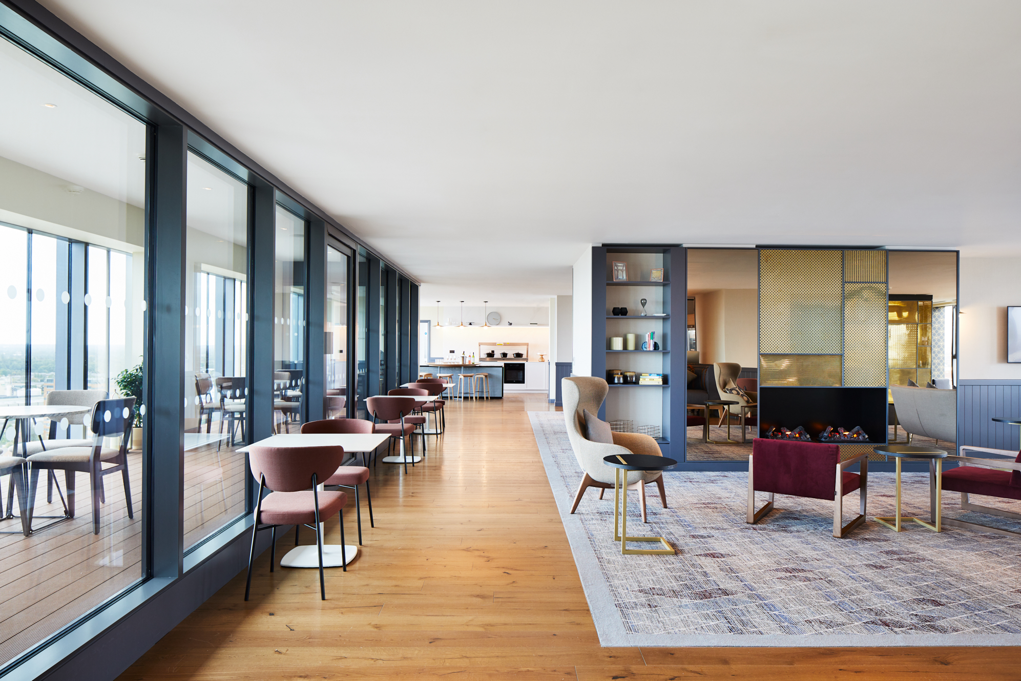 18th Floor Lounge at Hyatt Regency Manchester, spacious event space with large windows.