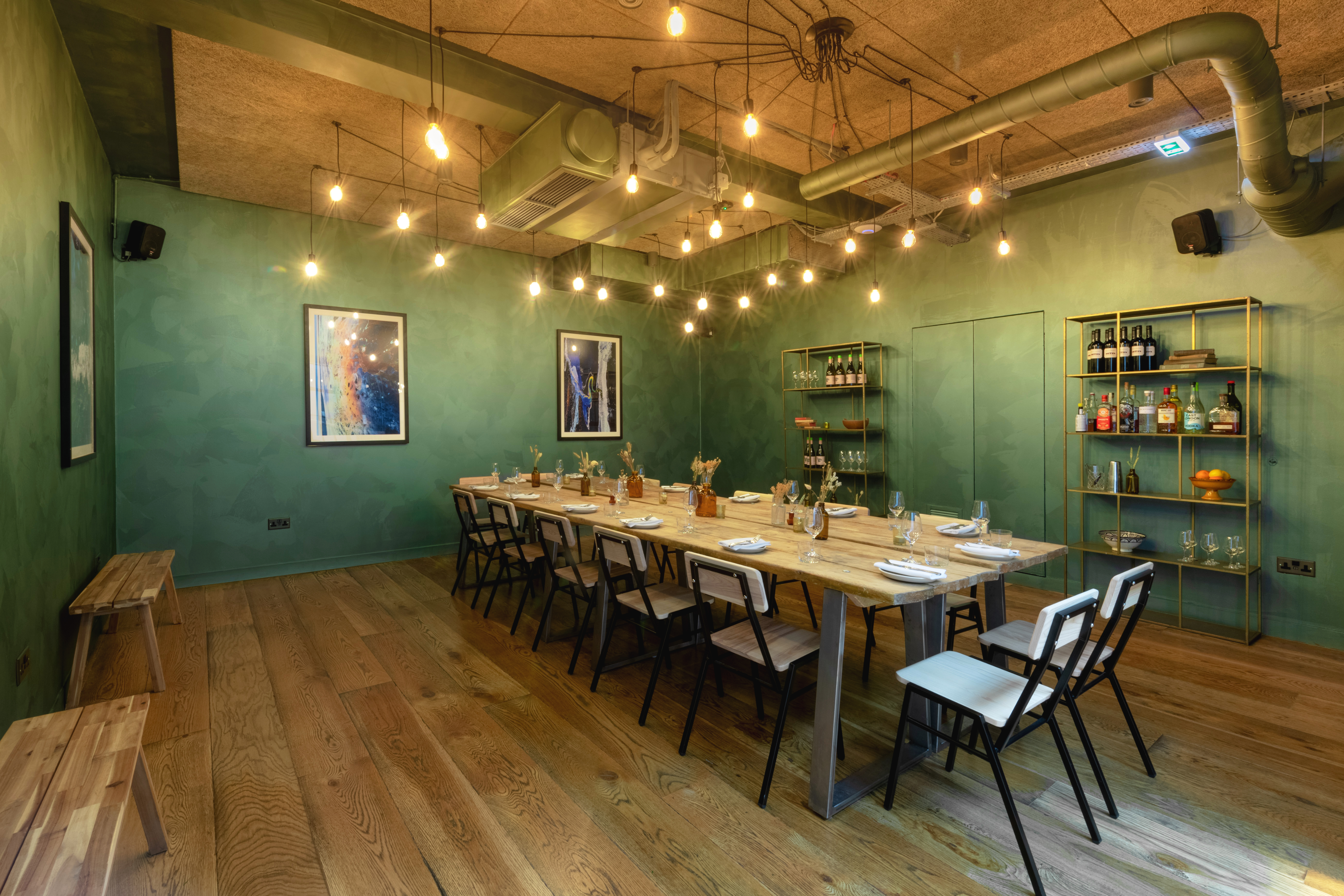 Stylish Green Room in Carousel London, ideal for intimate meetings and private dinners.