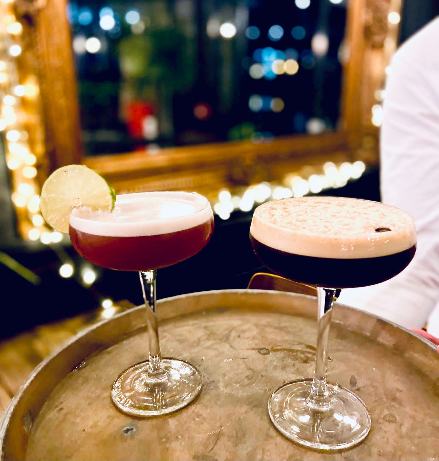 Stylish cocktails in BROWN & BYE's Private Dining Room for networking events.