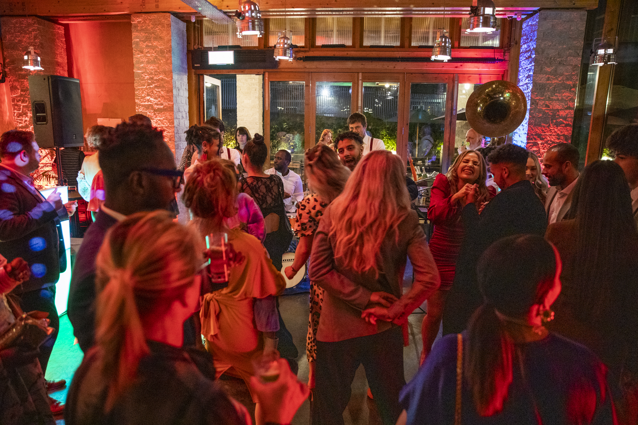 Inside  - bawekbw4uqa.jpg