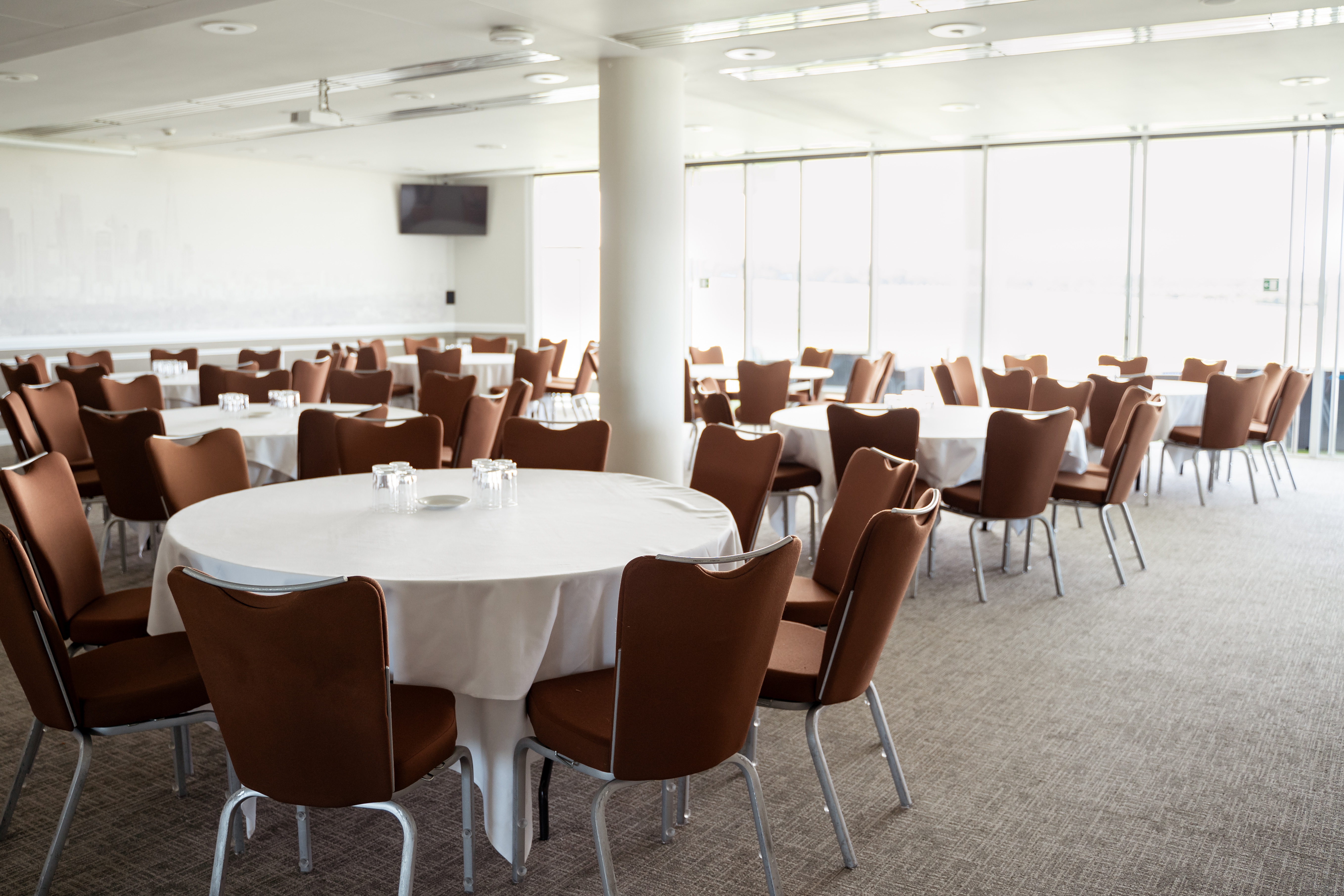 The Jockey Club Room - birpiwwde0b.jpg