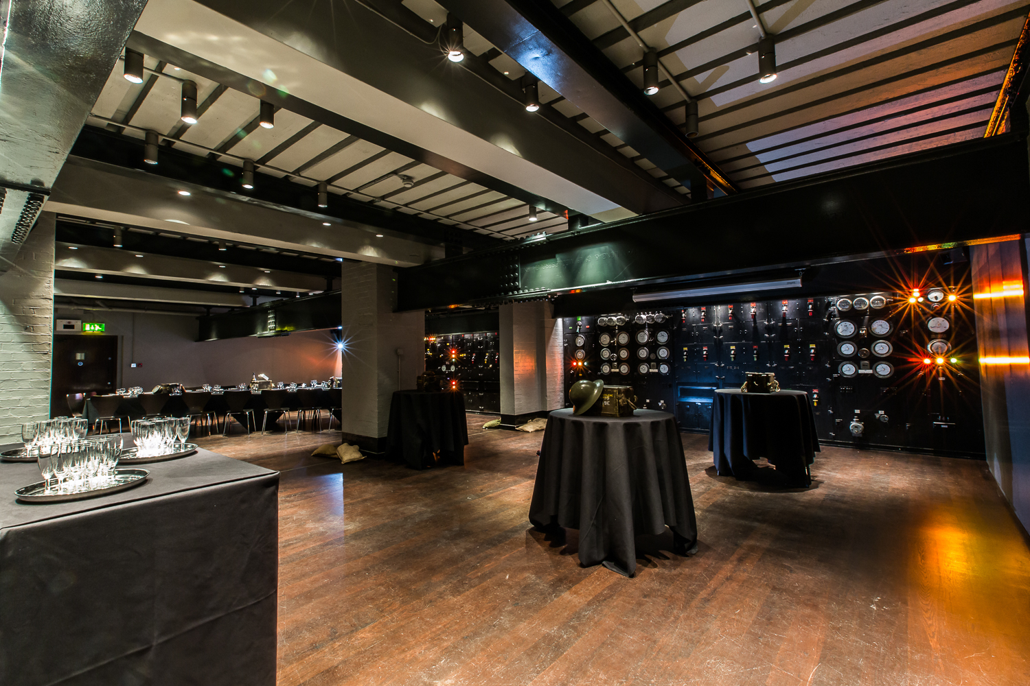 The Harmsworth Room - vxyrjfycvry.jpg