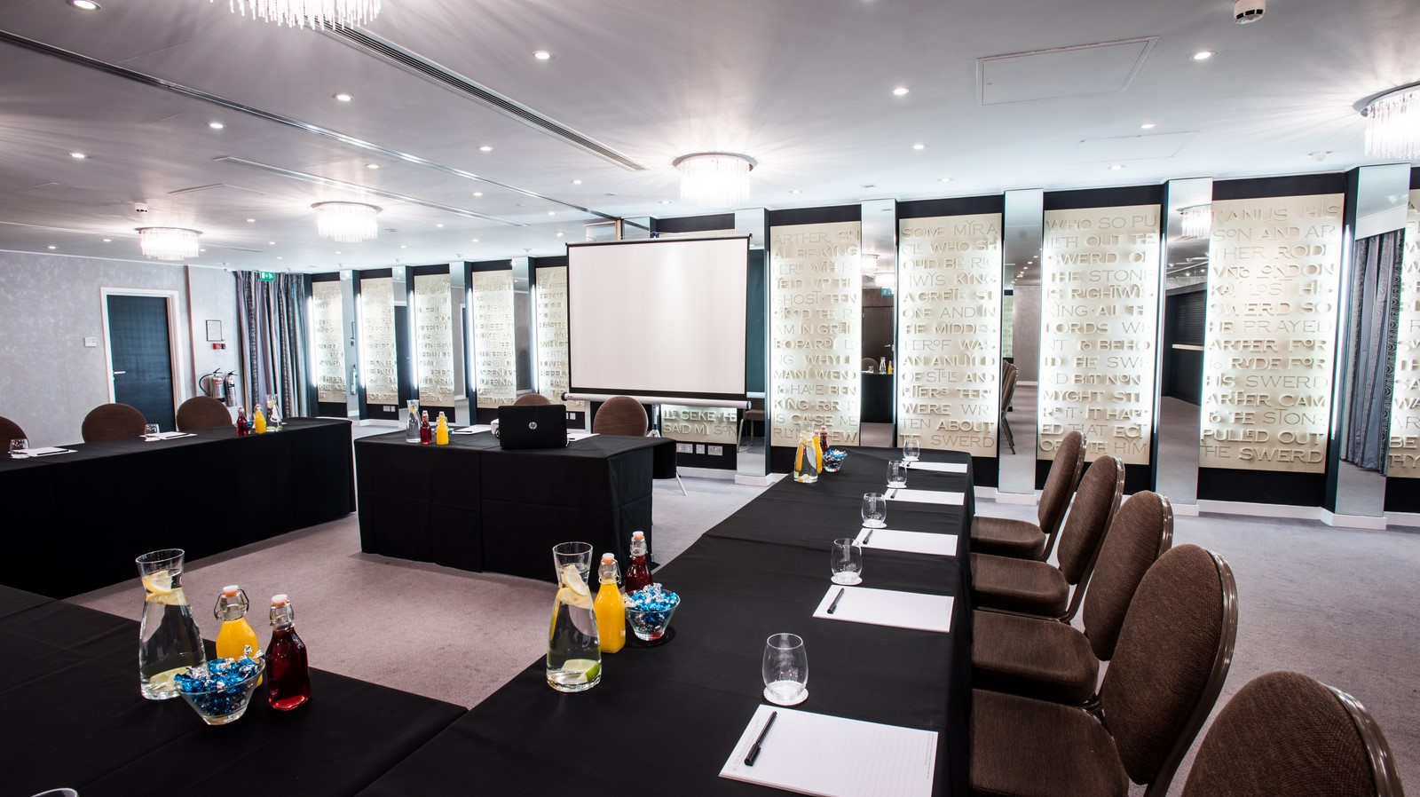 Crystal Room at Winchester Hotel: U-shaped meeting setup for professional events.