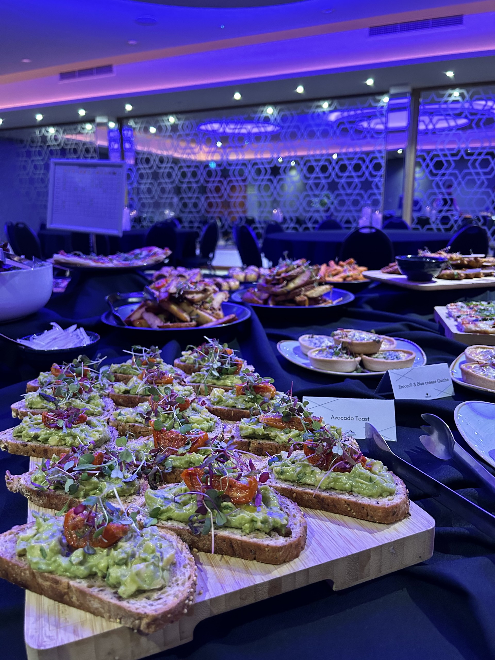 The Raeburn - ksyuwqkl3ce.jpg