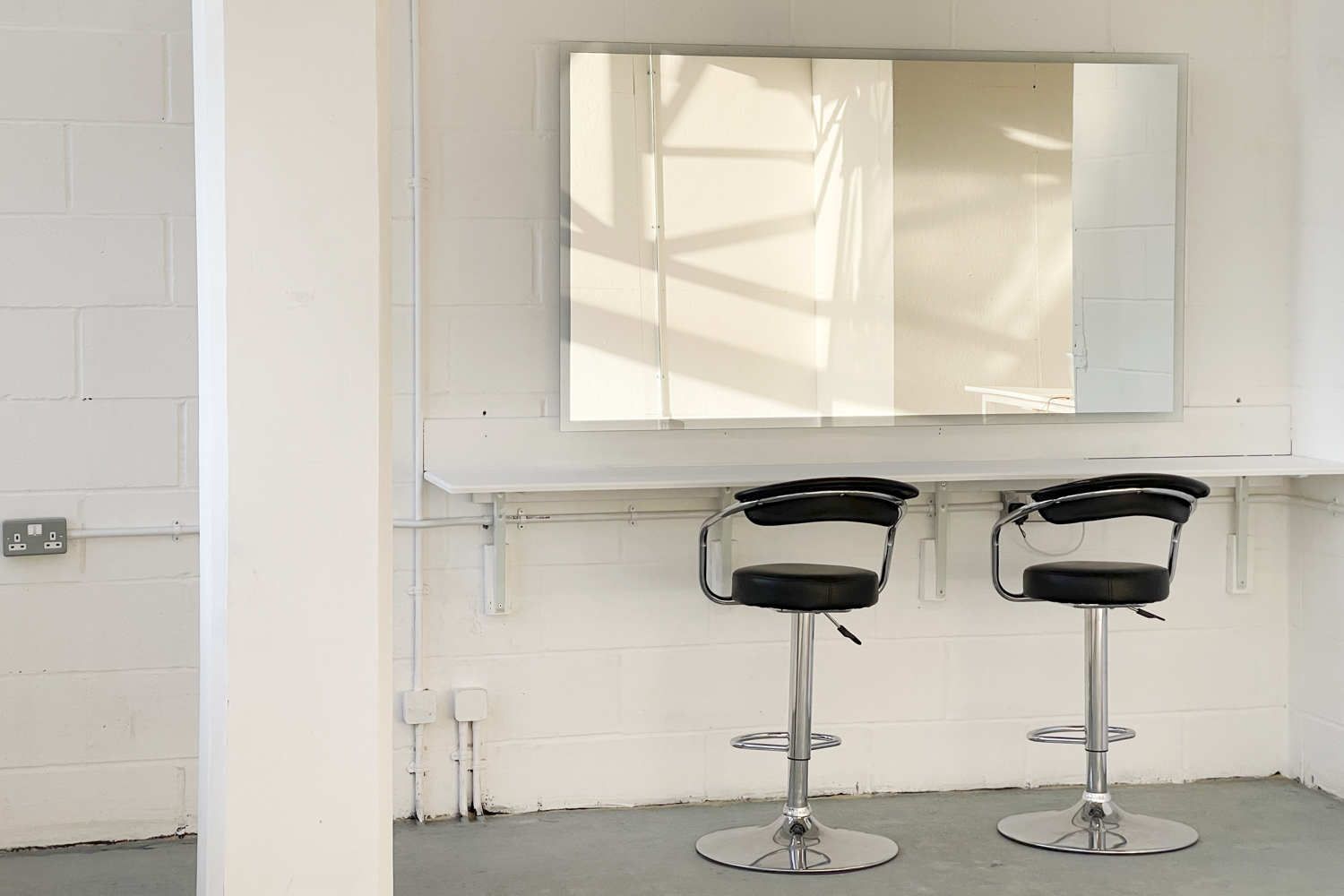 Hackney Depot Main Hall - bcilrs3jyug.jpg