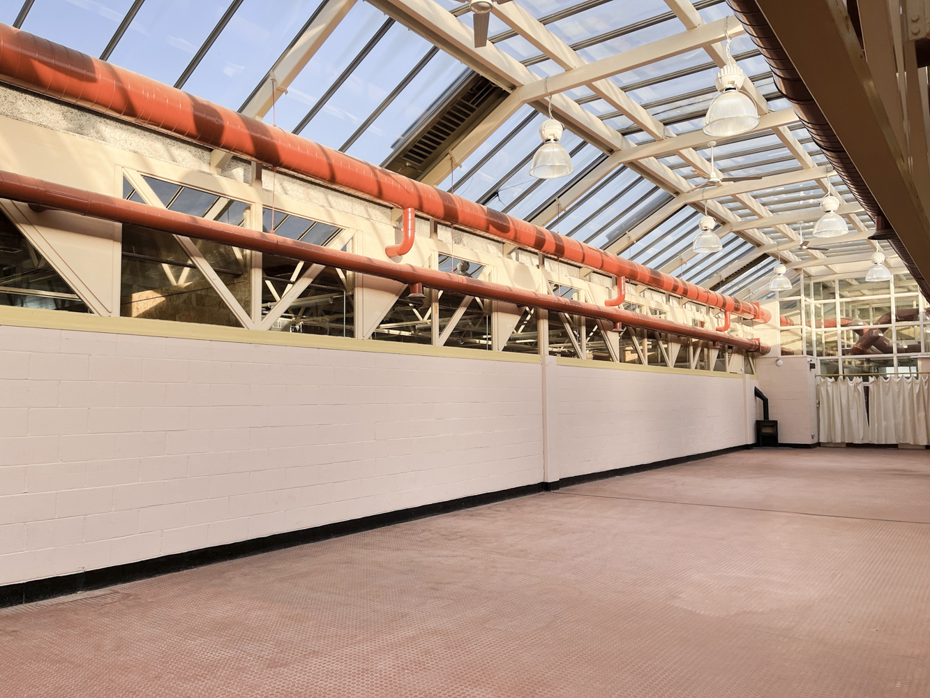Hackney Depot Main Hall - ir2t4sbai2h.jpg