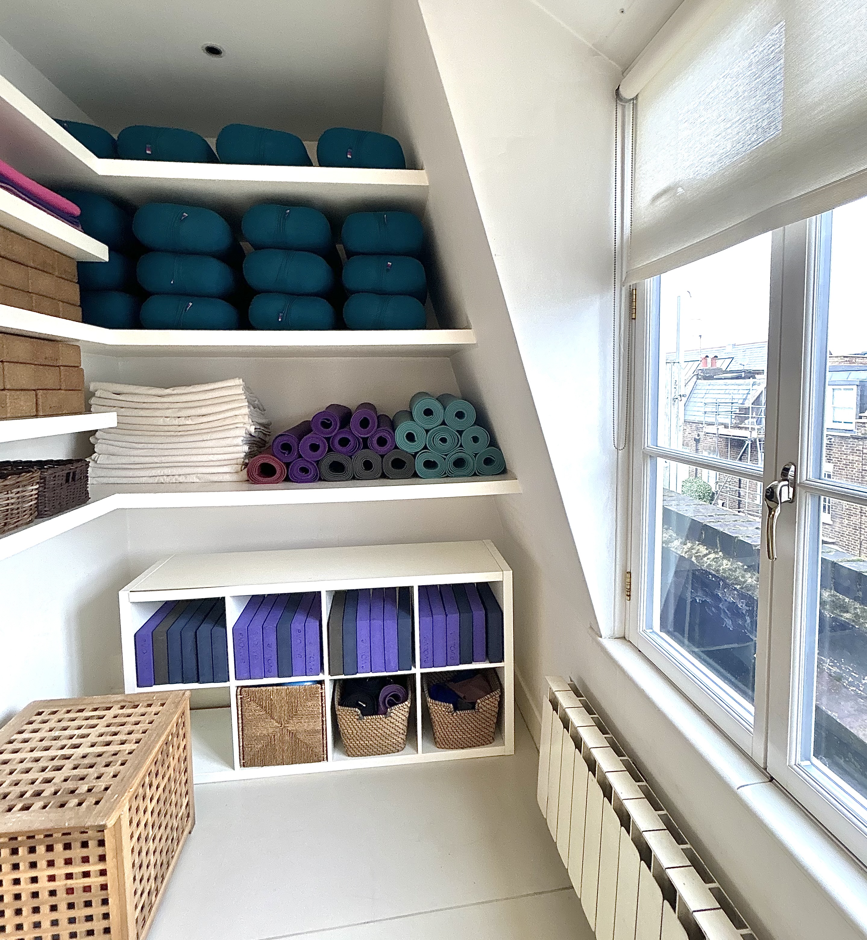 Loft Studio with yoga mats in bright space, ideal for wellness retreats or team-building events.