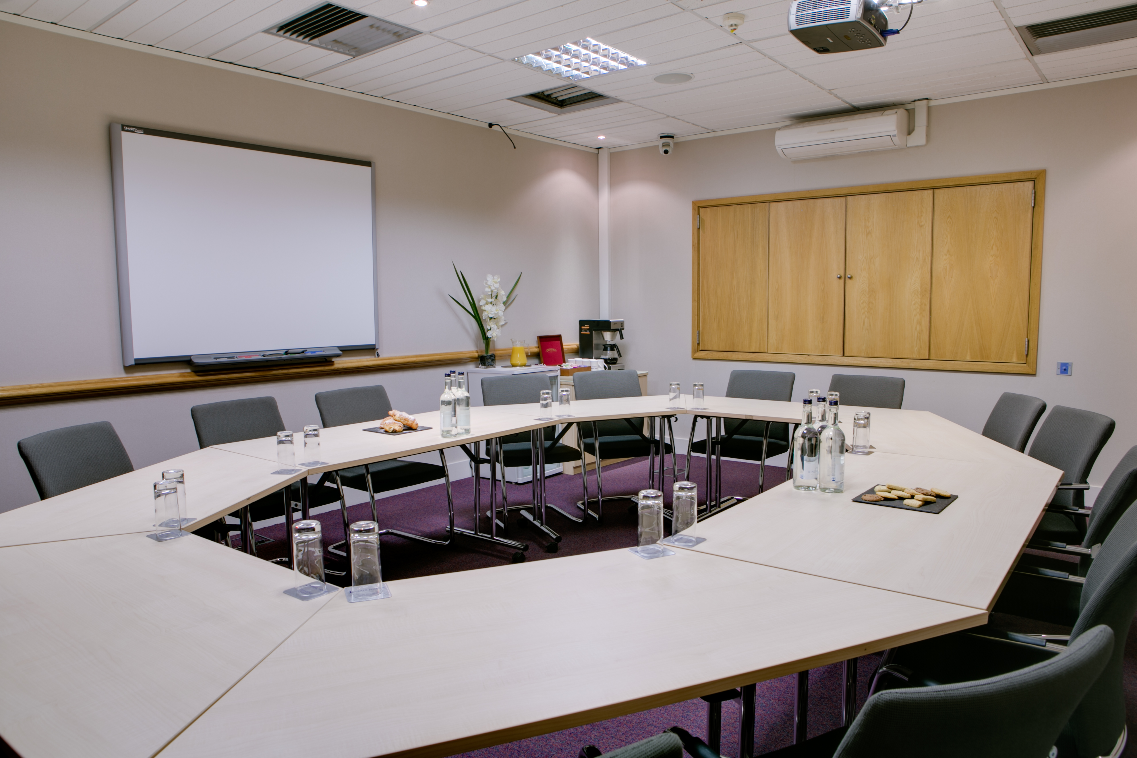 King James - nvpxxs0zwvm.jpg