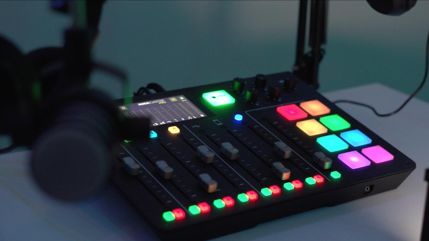 Creative Studio Space - Podcast / Meeting Room - ugfnilahgme.jpeg