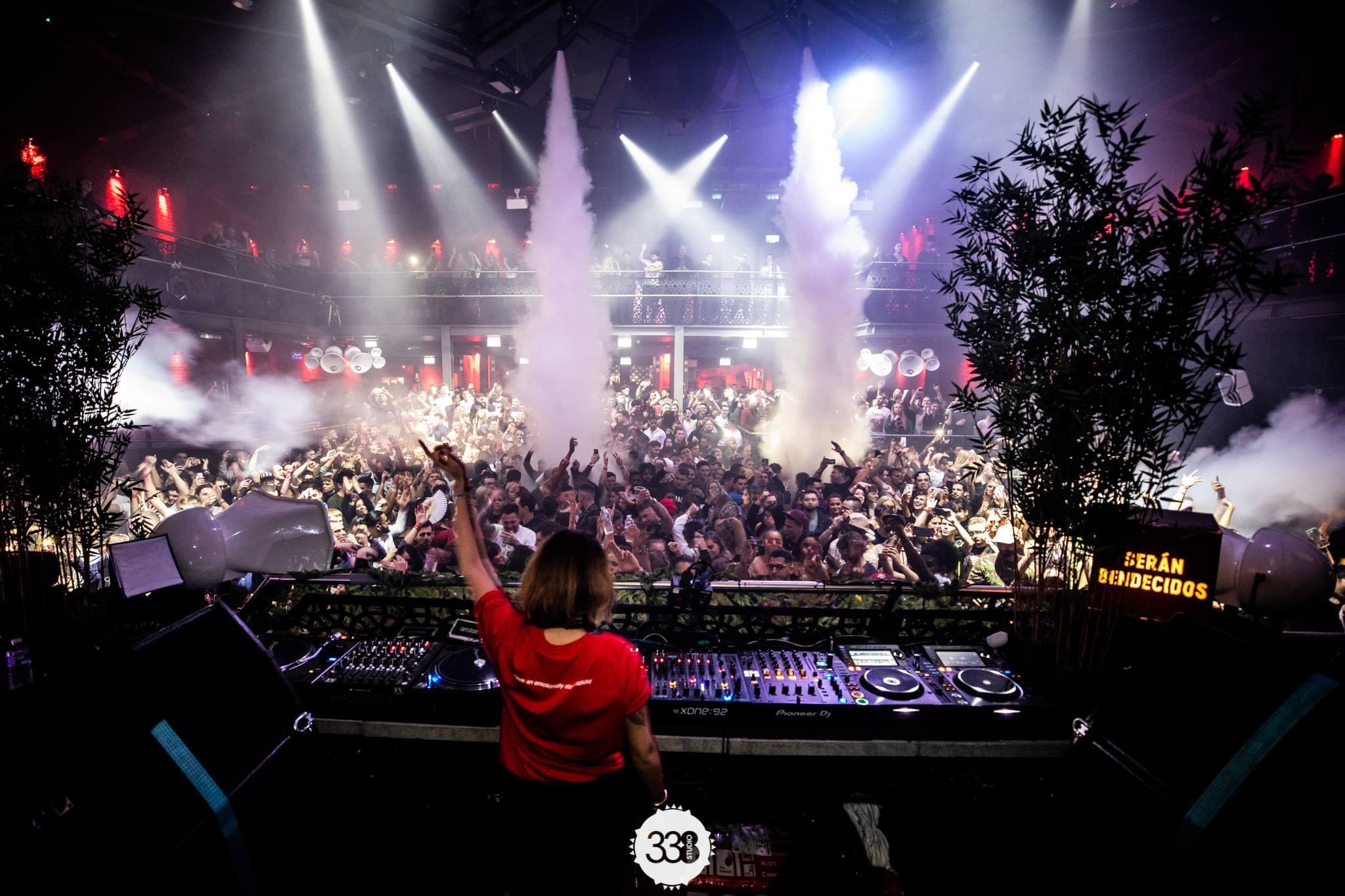 Terrace - fmfkhnm1u5f.JPG