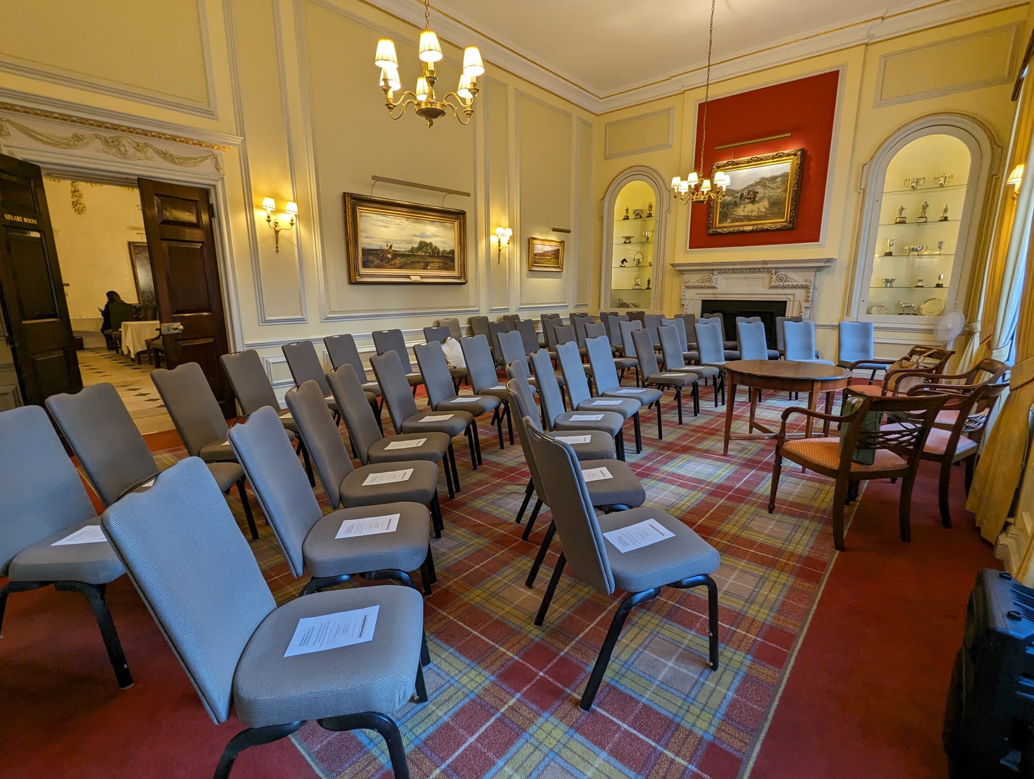 Stuart Room - c1uhyts5hcy.jpg