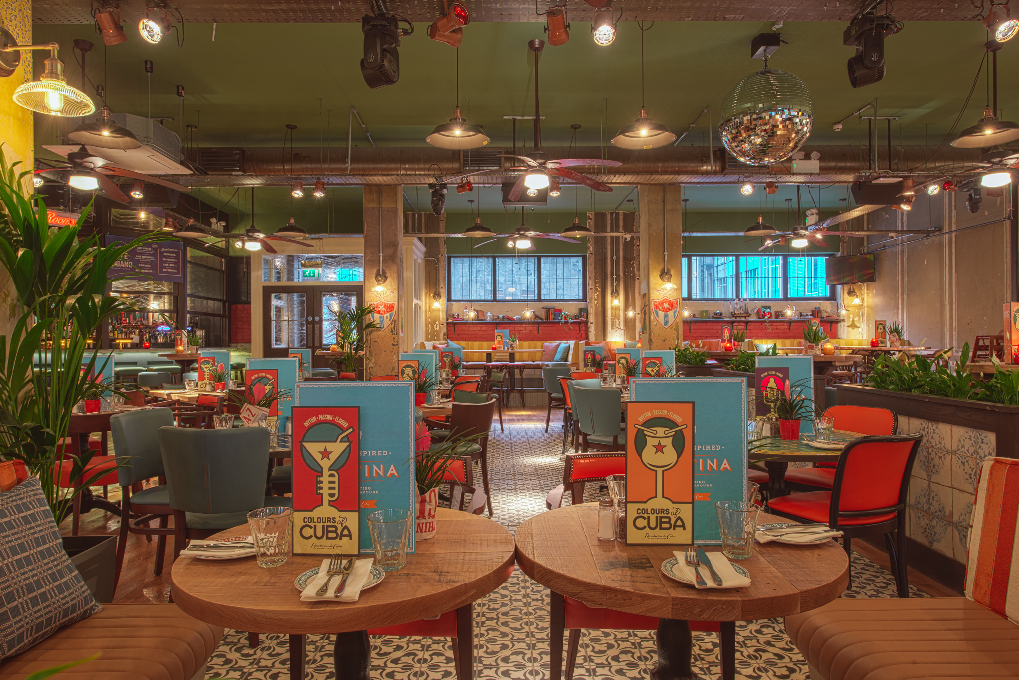 Vibrant restaurant in Revolucion de Cuba Glasgow, ideal for events and gatherings.