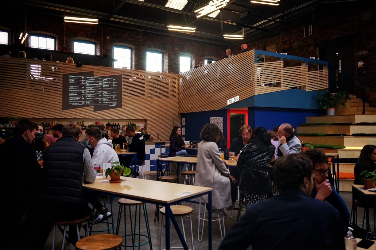 Leeds - dmwkbqrajdv.jpg