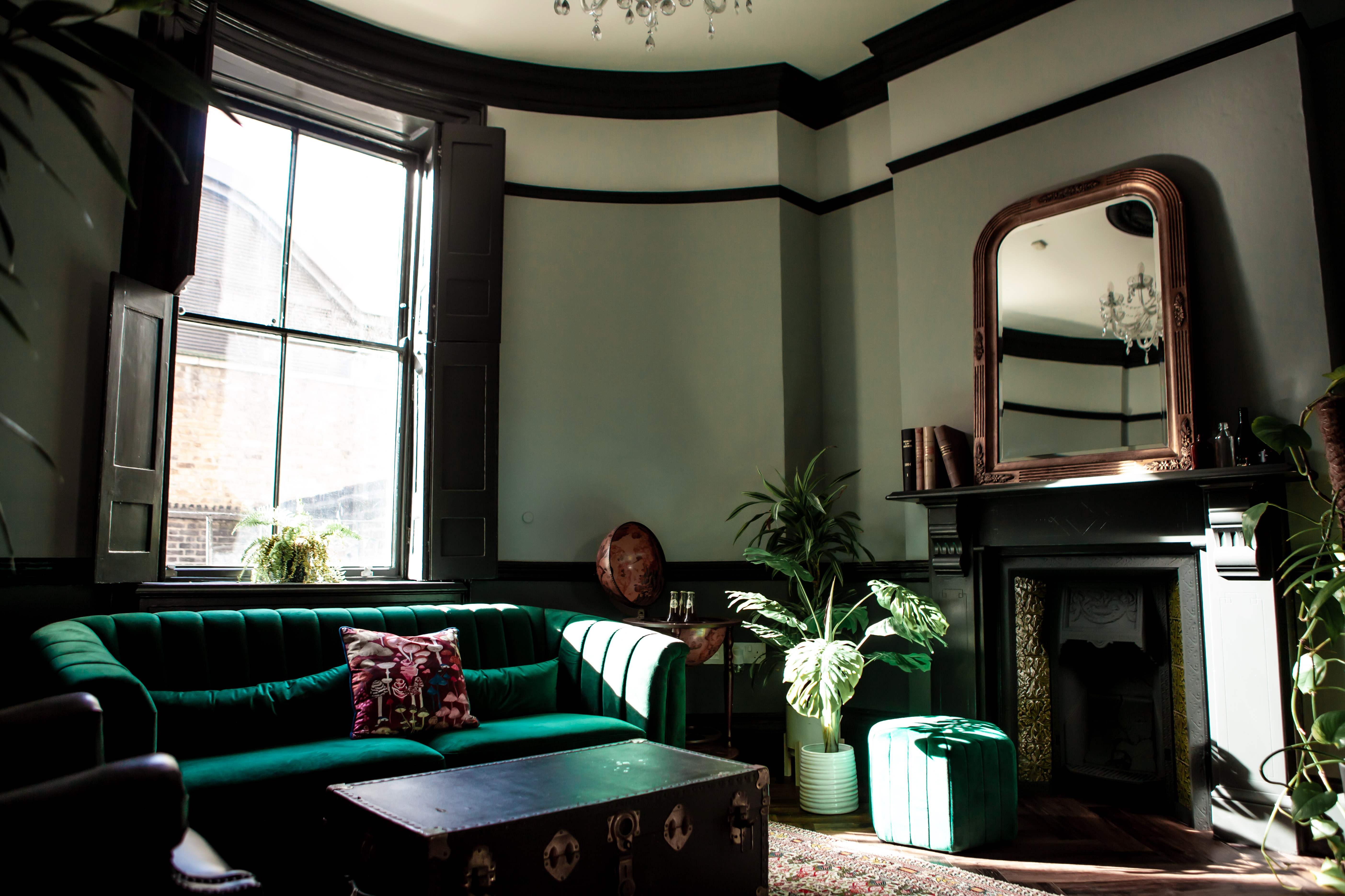 The Board Room - mdh1dzkbacb.jpg