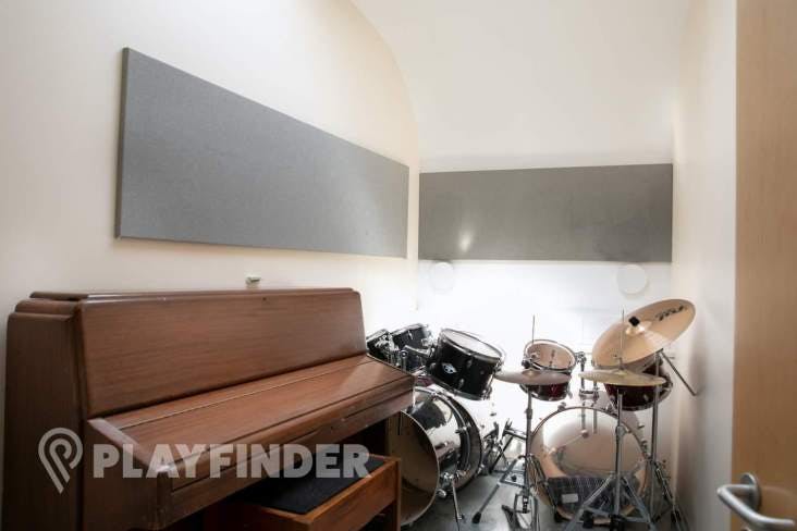 Music Room - argwd3zruym.jpeg