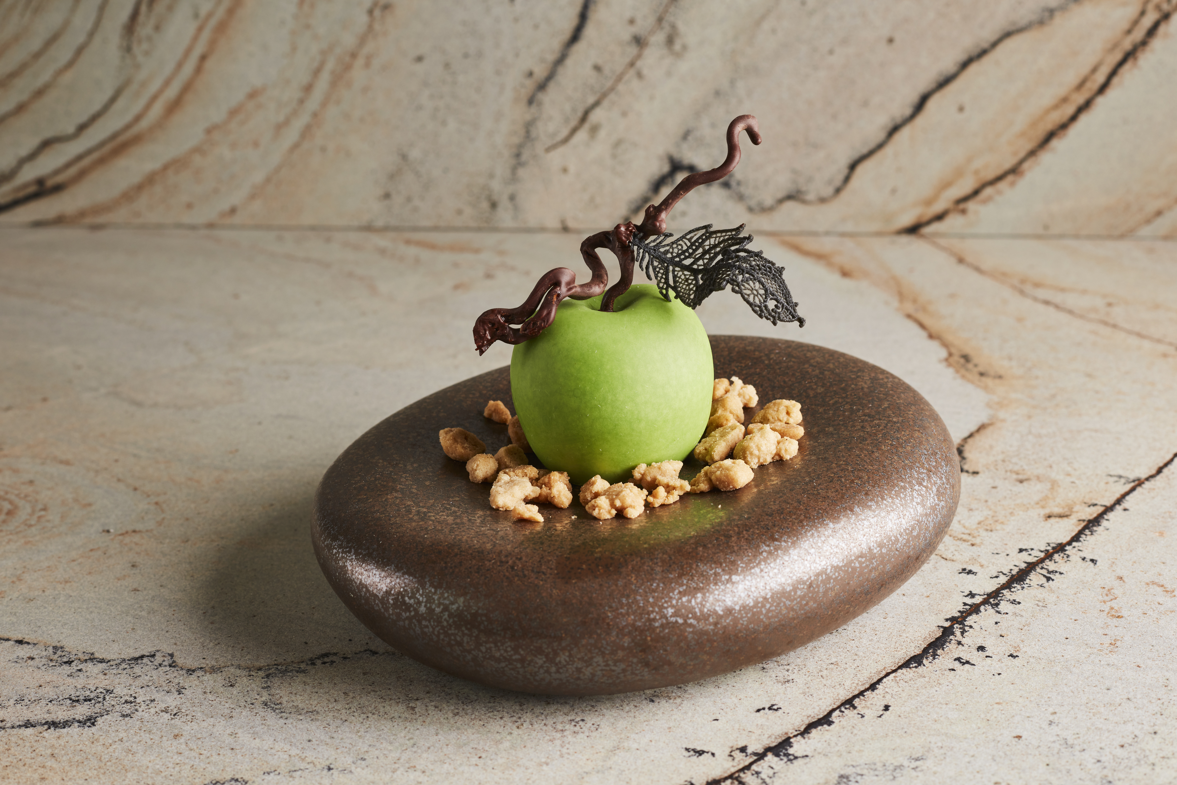 Main Restaurant - r5zltxmhyzh.jpg