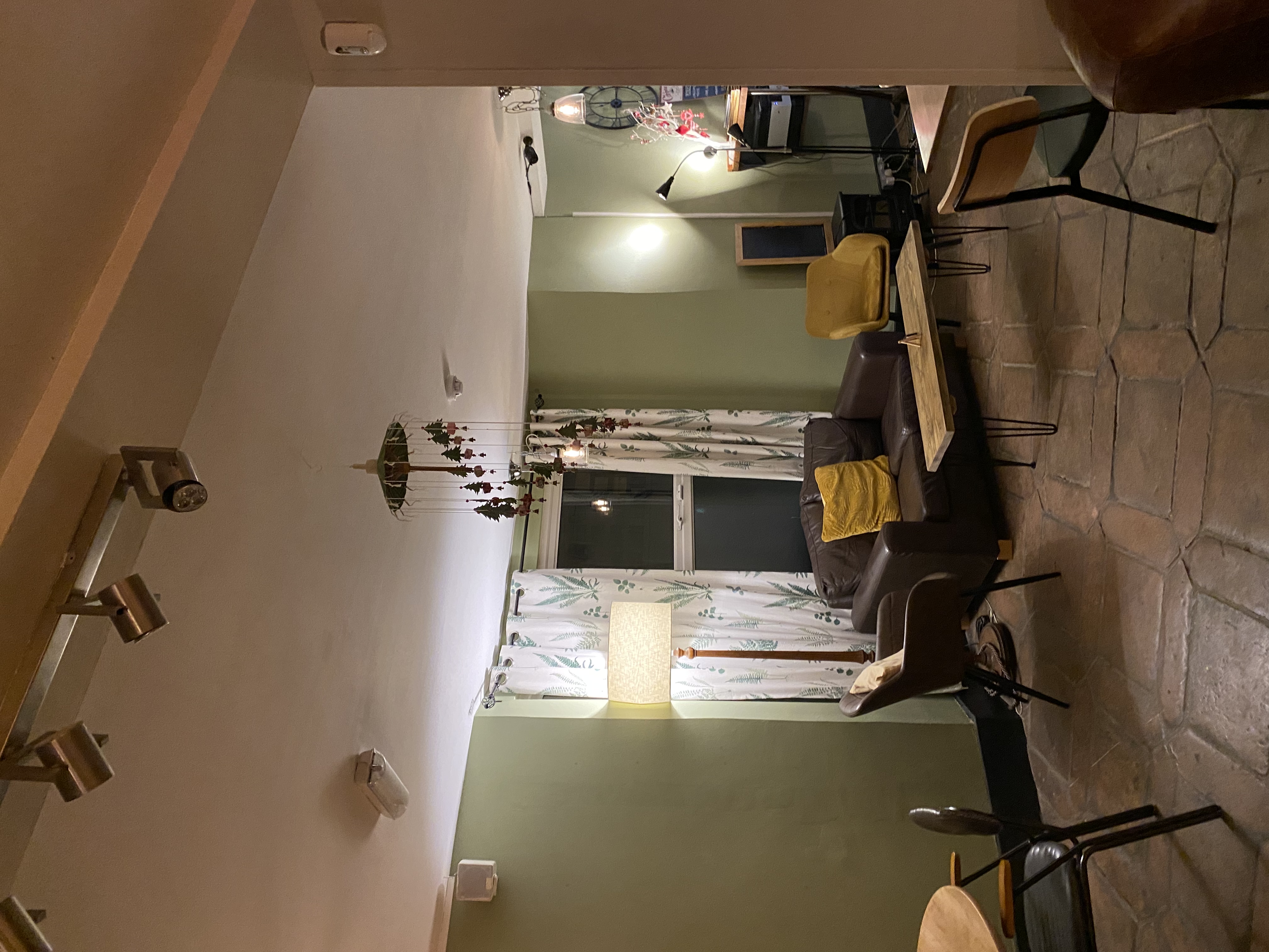 Cozy lounge in TW2 The Green, ideal for networking events and informal meetings.