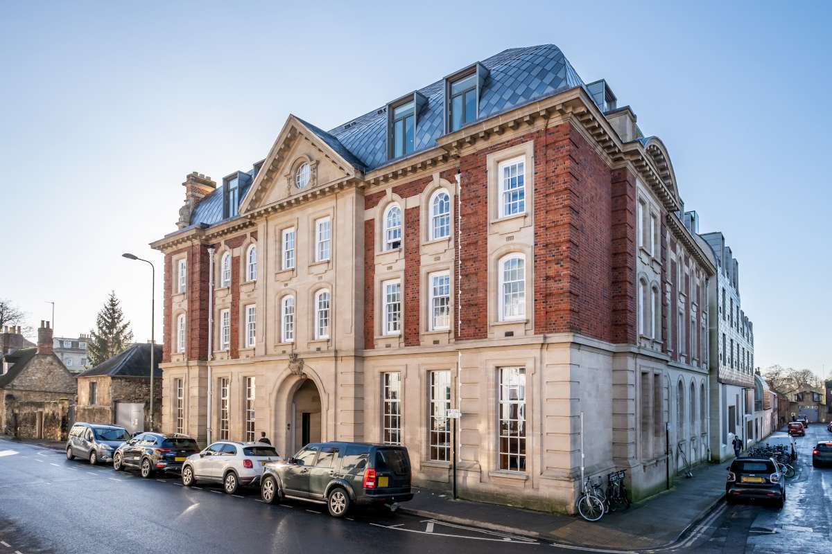 Historic Ruskin College venue with classic architecture, ideal for corporate events and gatherings.