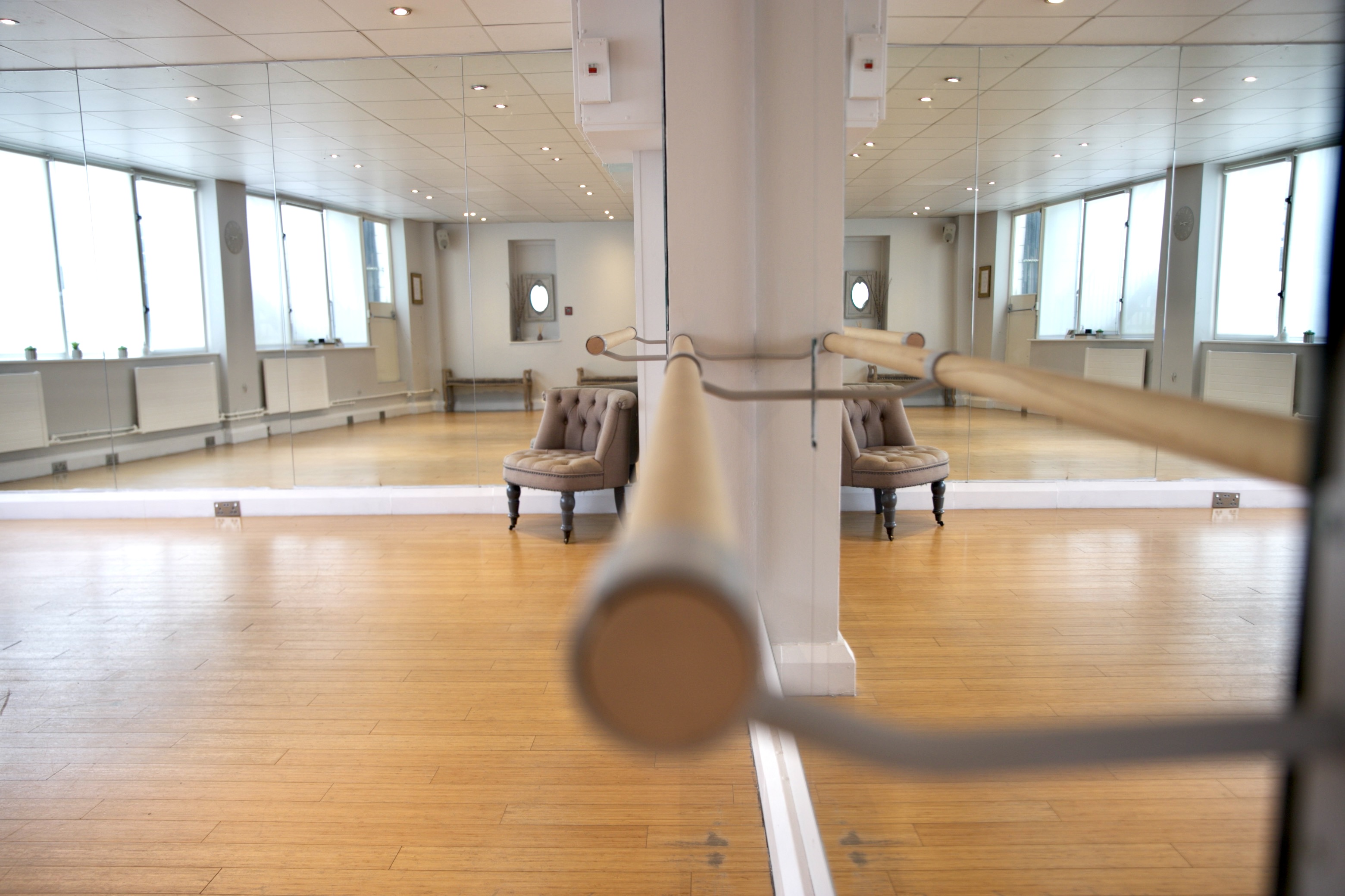 Studio Movement - q5ulp52ghlr.jpg