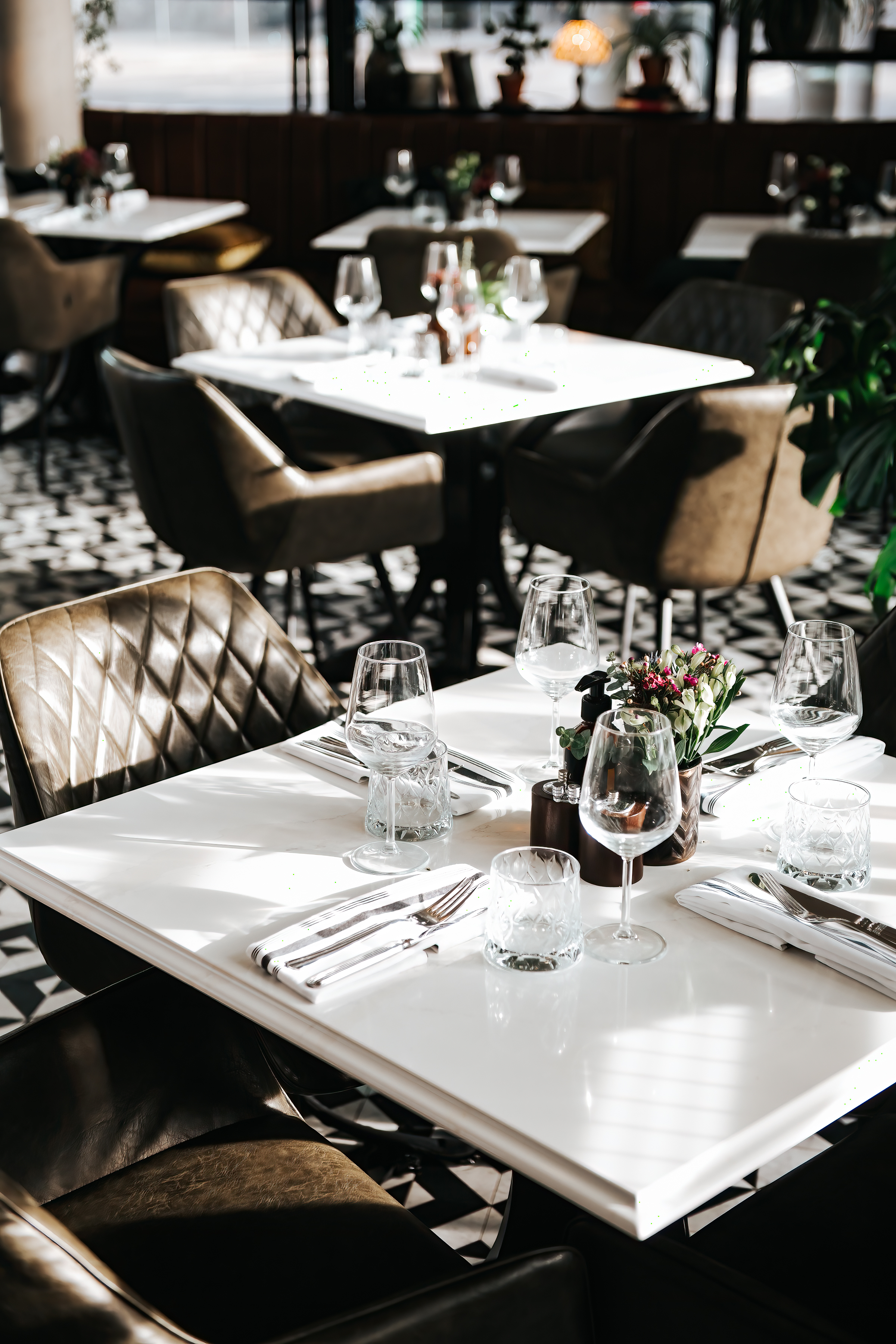 Black Friar event: elegant table, corporate dinner, reception