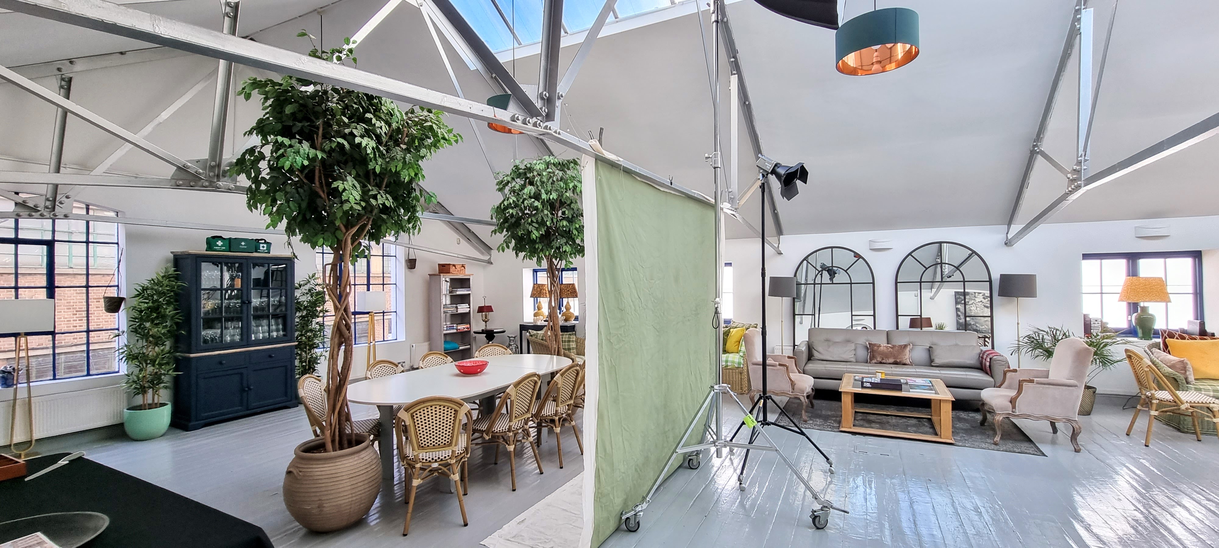 L'Atelier event space in Lumiere London, bright and inviting for meetings and gatherings.