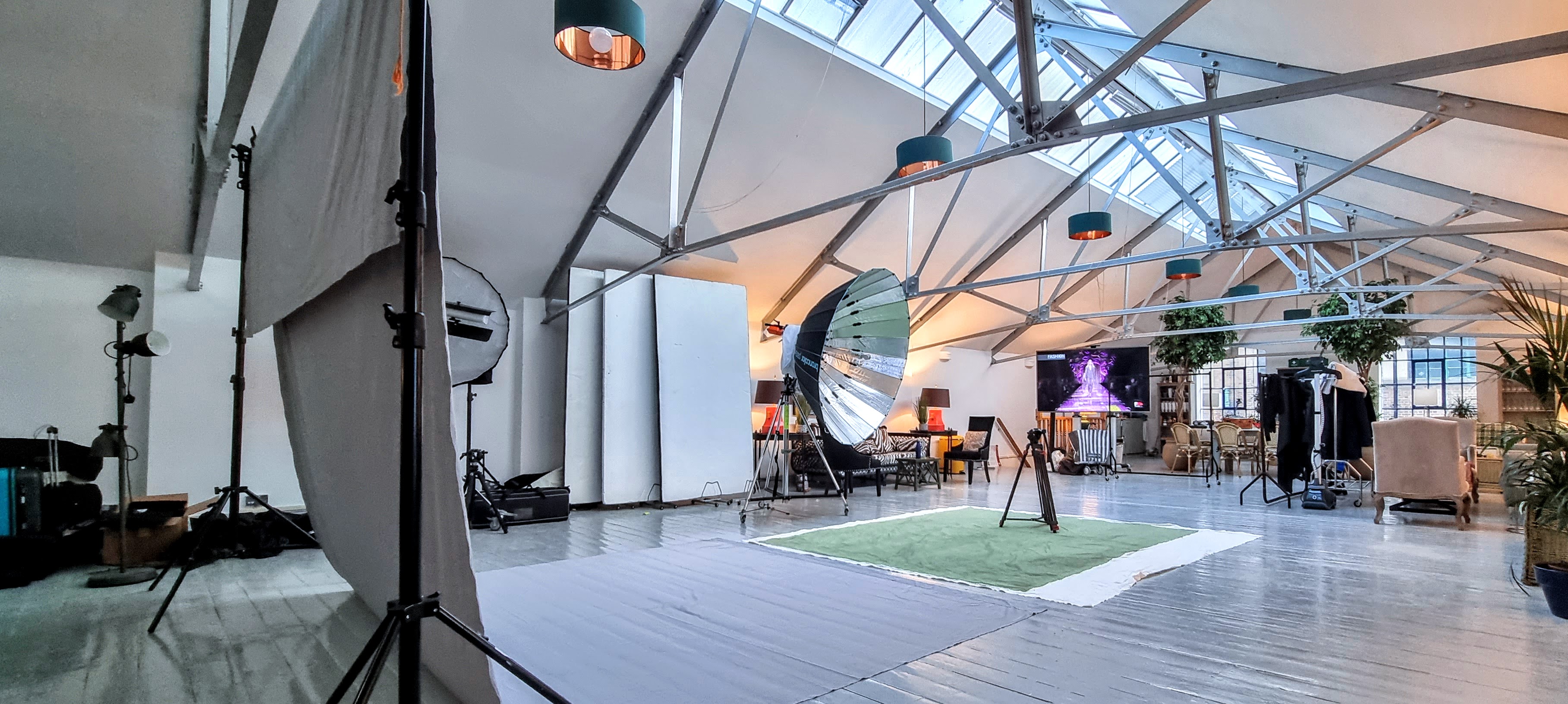 L'Atelier event space in Lumiere London, bright and modern for workshops and photo shoots.