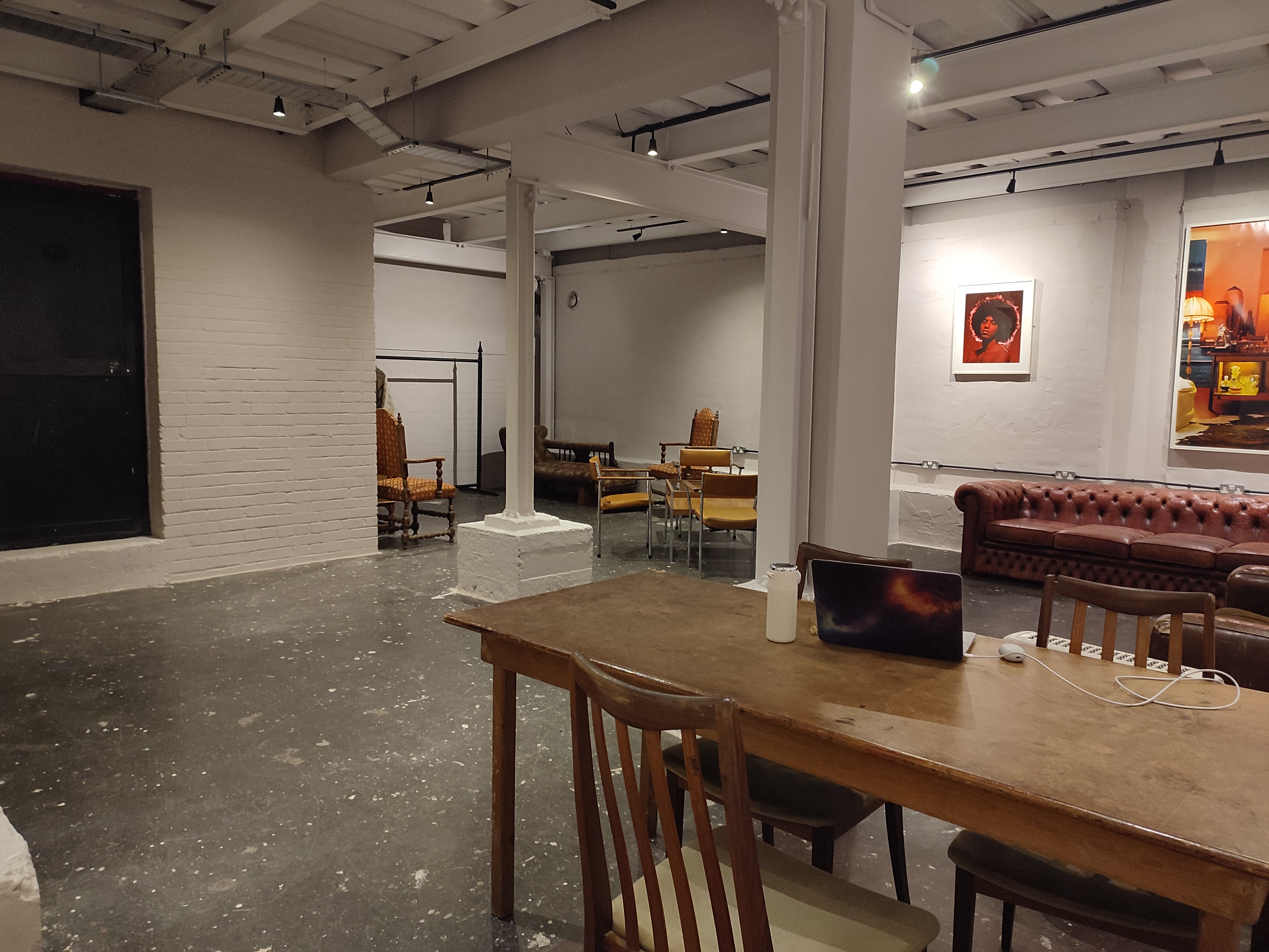 Empire Film studio - zrsxgkfzlck.jpg