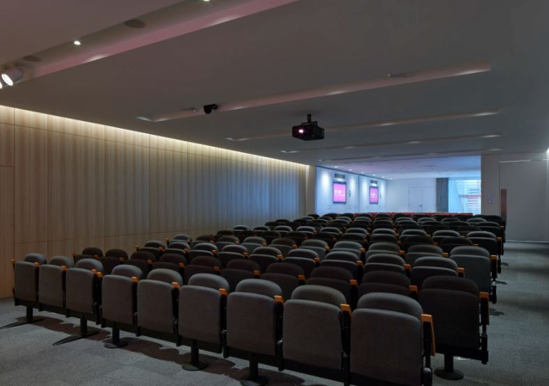 Auditorium - xoh150sjcc4.JPG