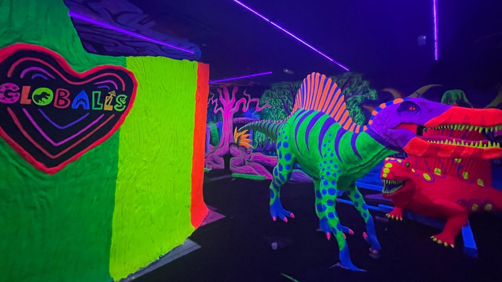 GLOBALLS - hi5g5p5ntpg.jpg